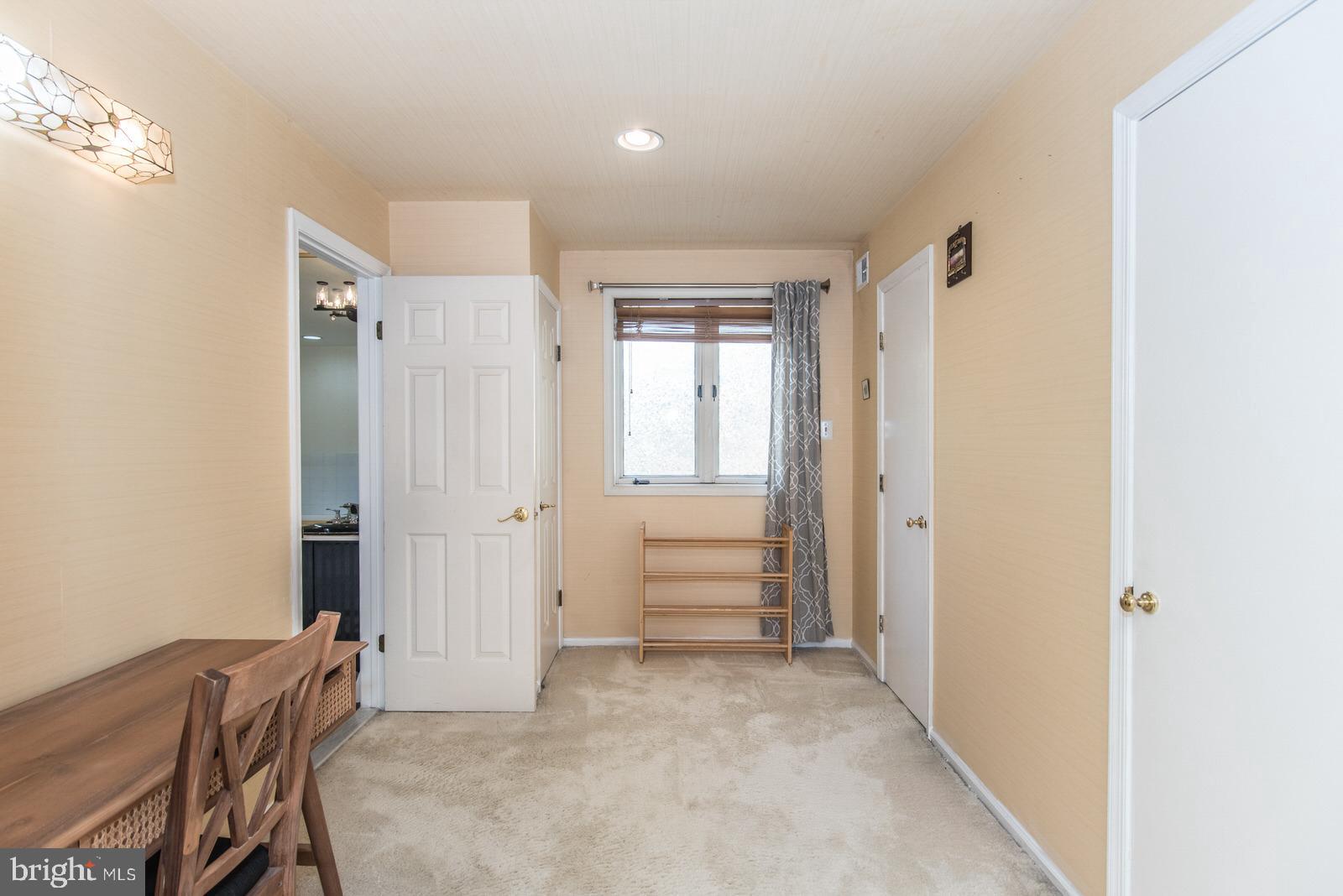 HUNTINGDON VALLEY - Residential