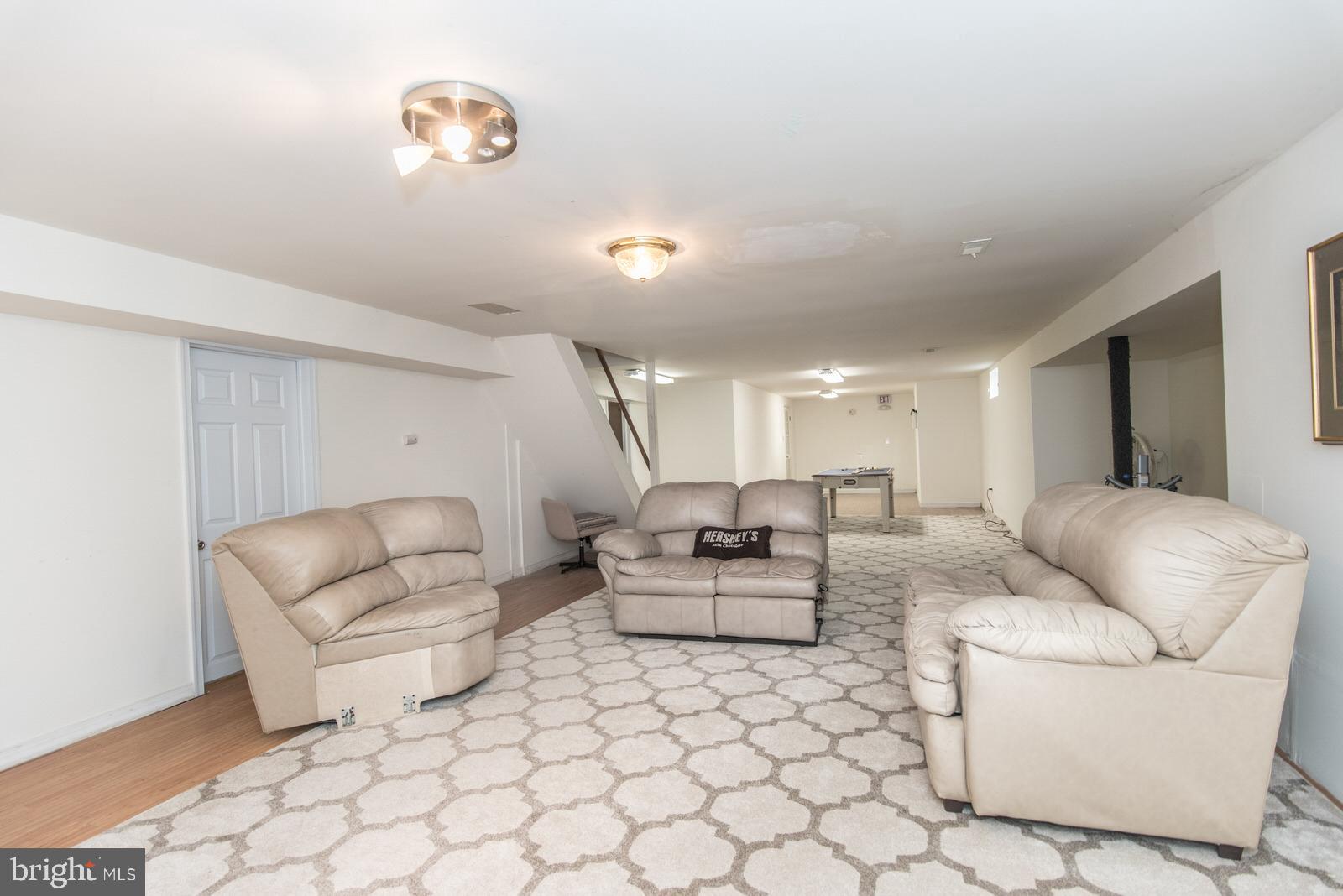 HUNTINGDON VALLEY - Residential