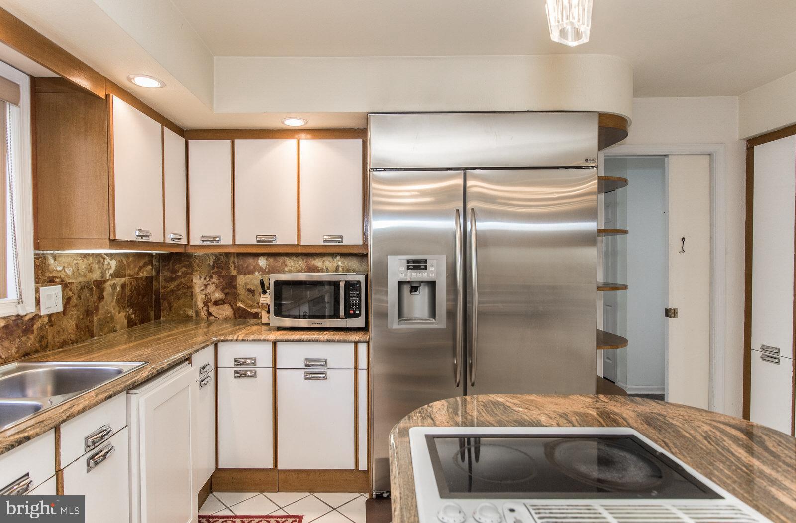 HUNTINGDON VALLEY - Residential