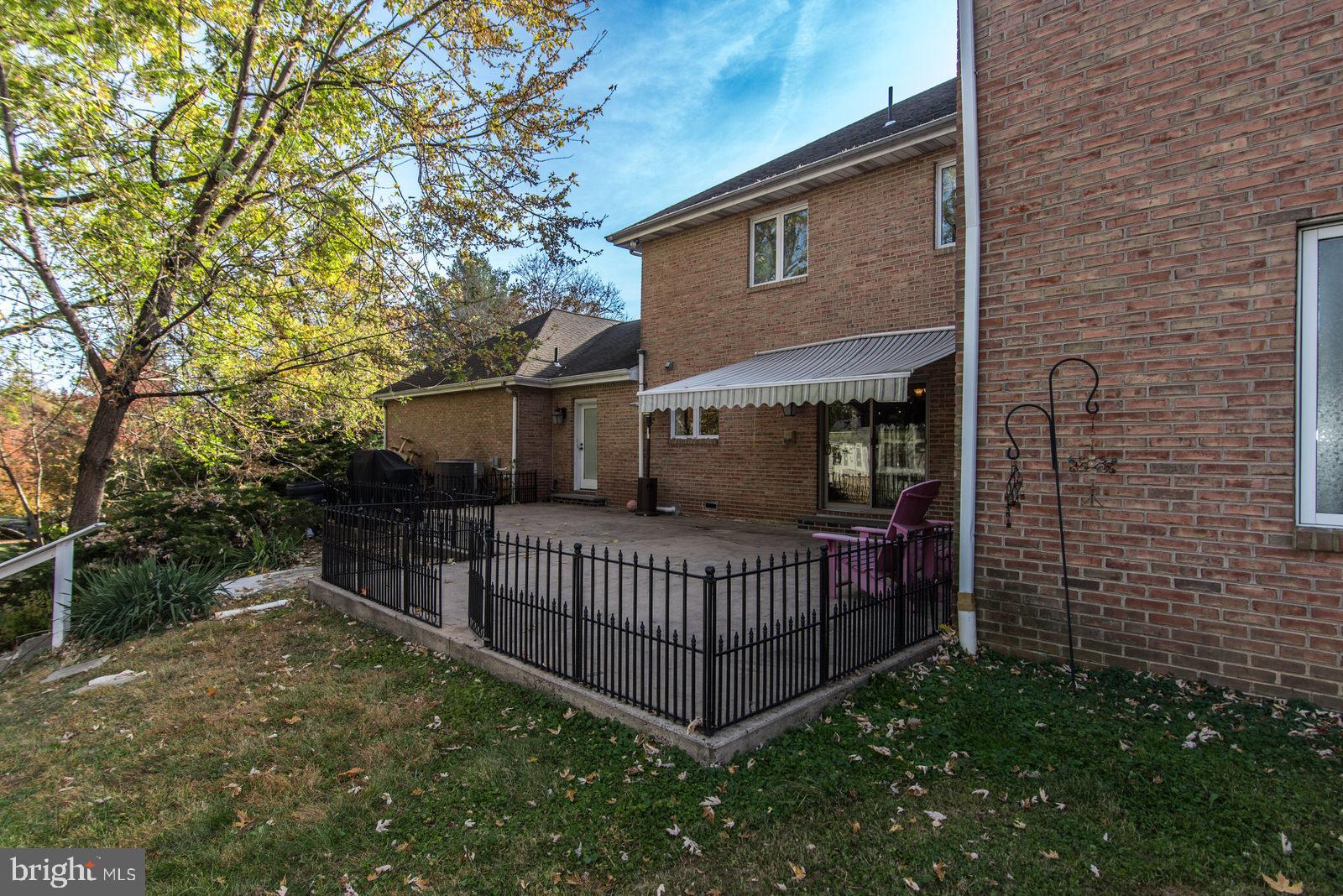 HUNTINGDON VALLEY - Residential