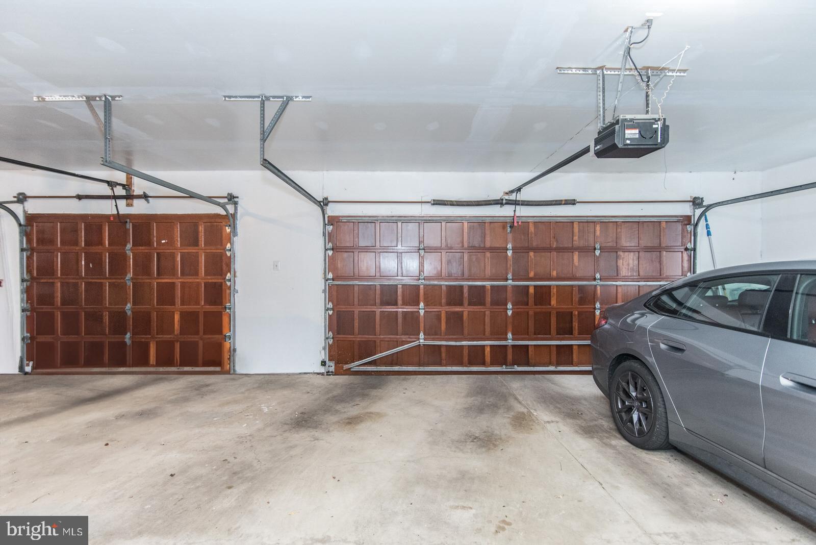 HUNTINGDON VALLEY - Residential