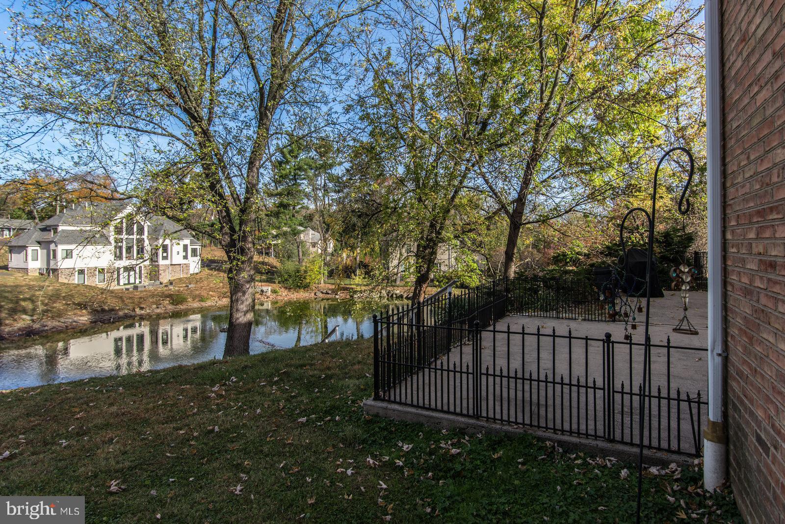 HUNTINGDON VALLEY - Residential