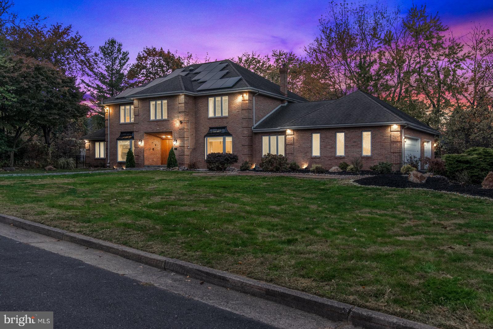 HUNTINGDON VALLEY - Residential