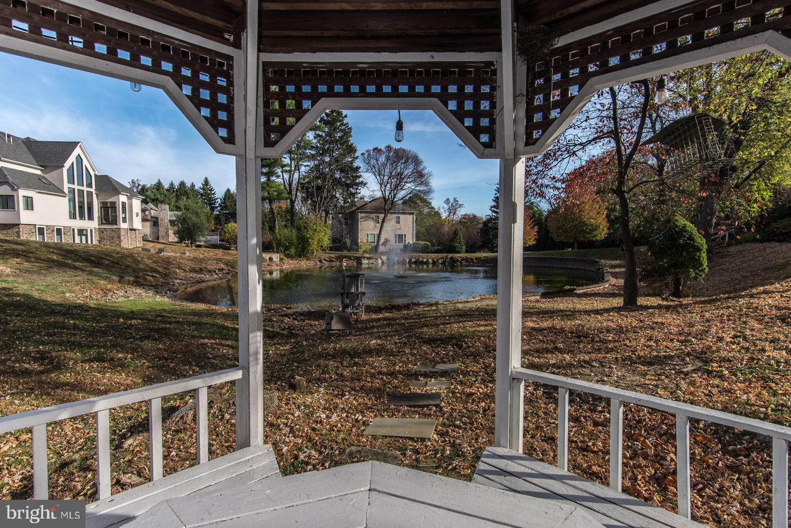 HUNTINGDON VALLEY - Residential