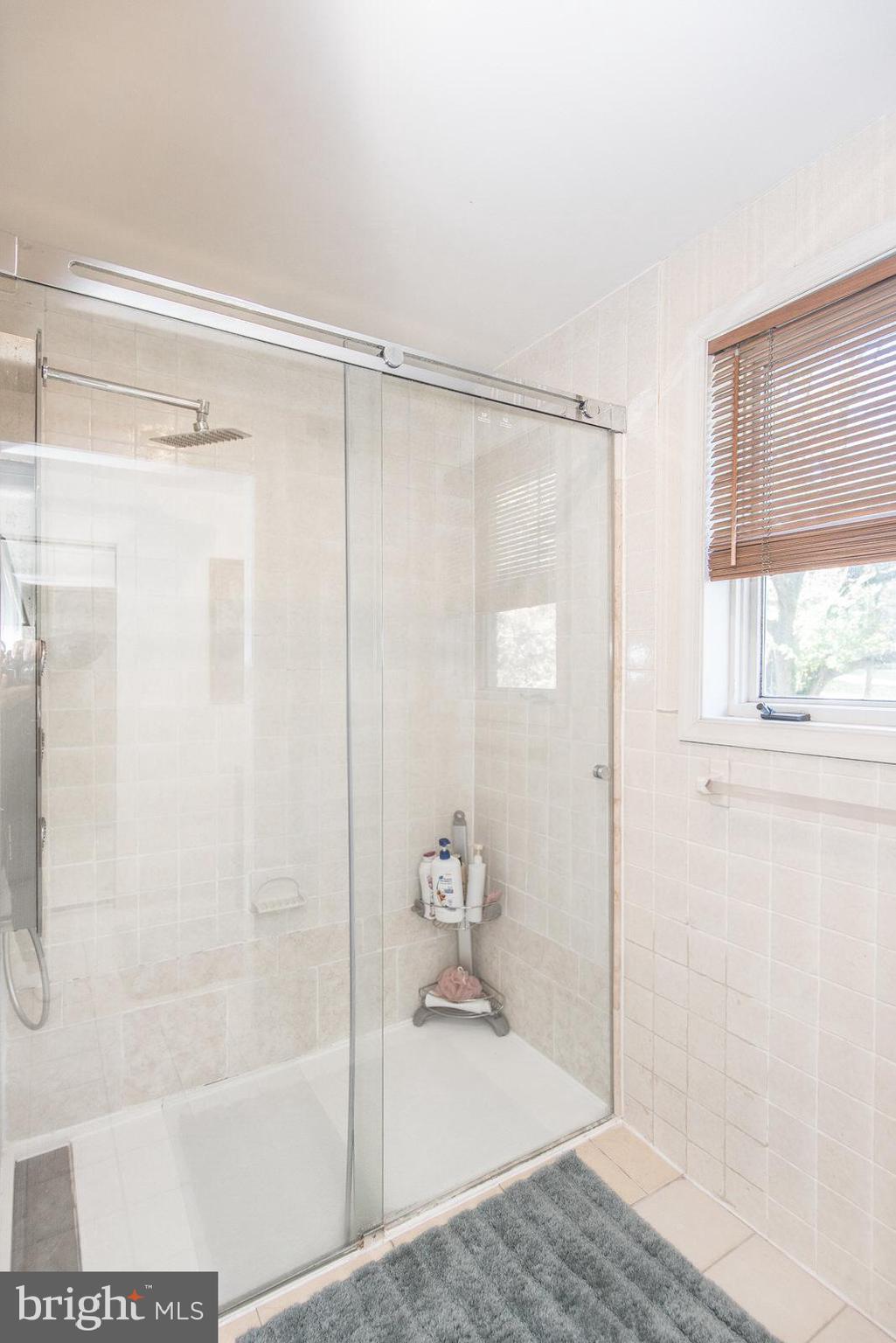 HUNTINGDON VALLEY - Residential