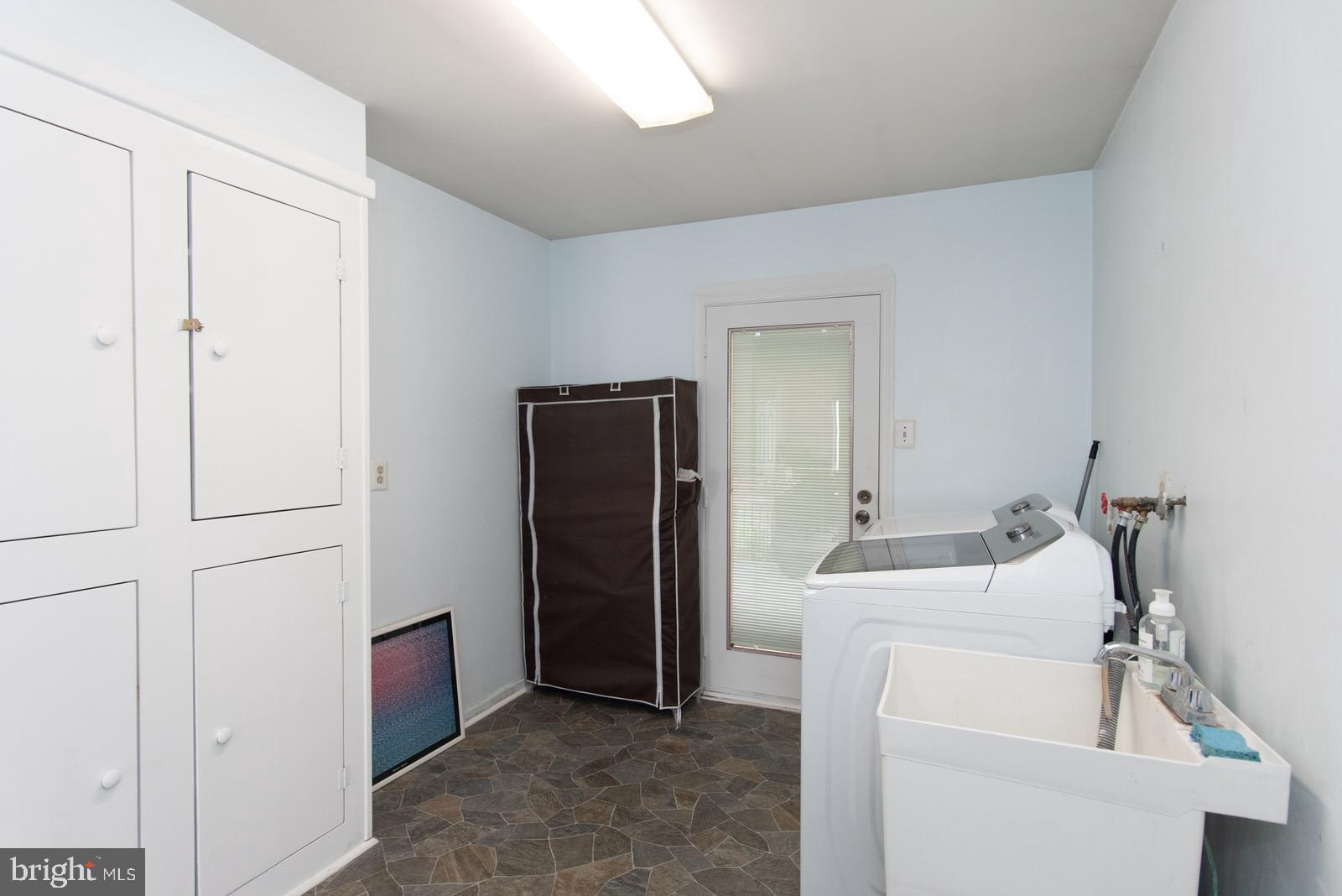 HUNTINGDON VALLEY - Residential