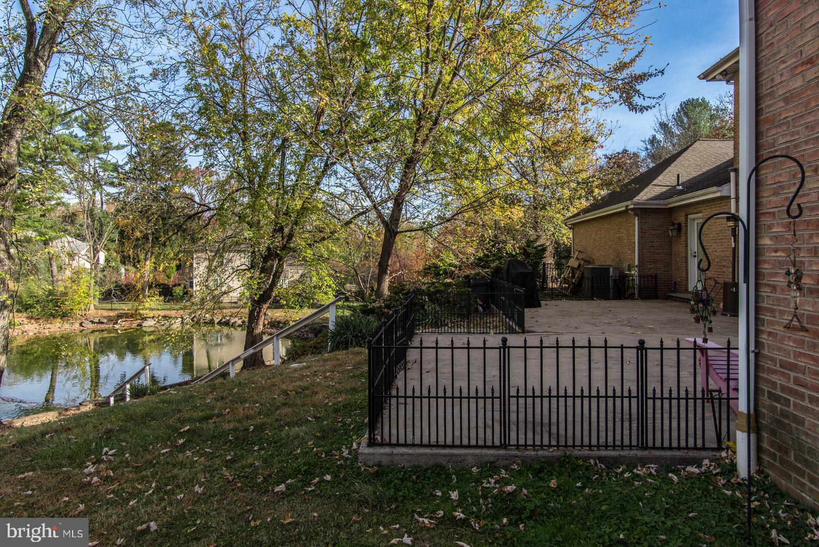 HUNTINGDON VALLEY - Residential