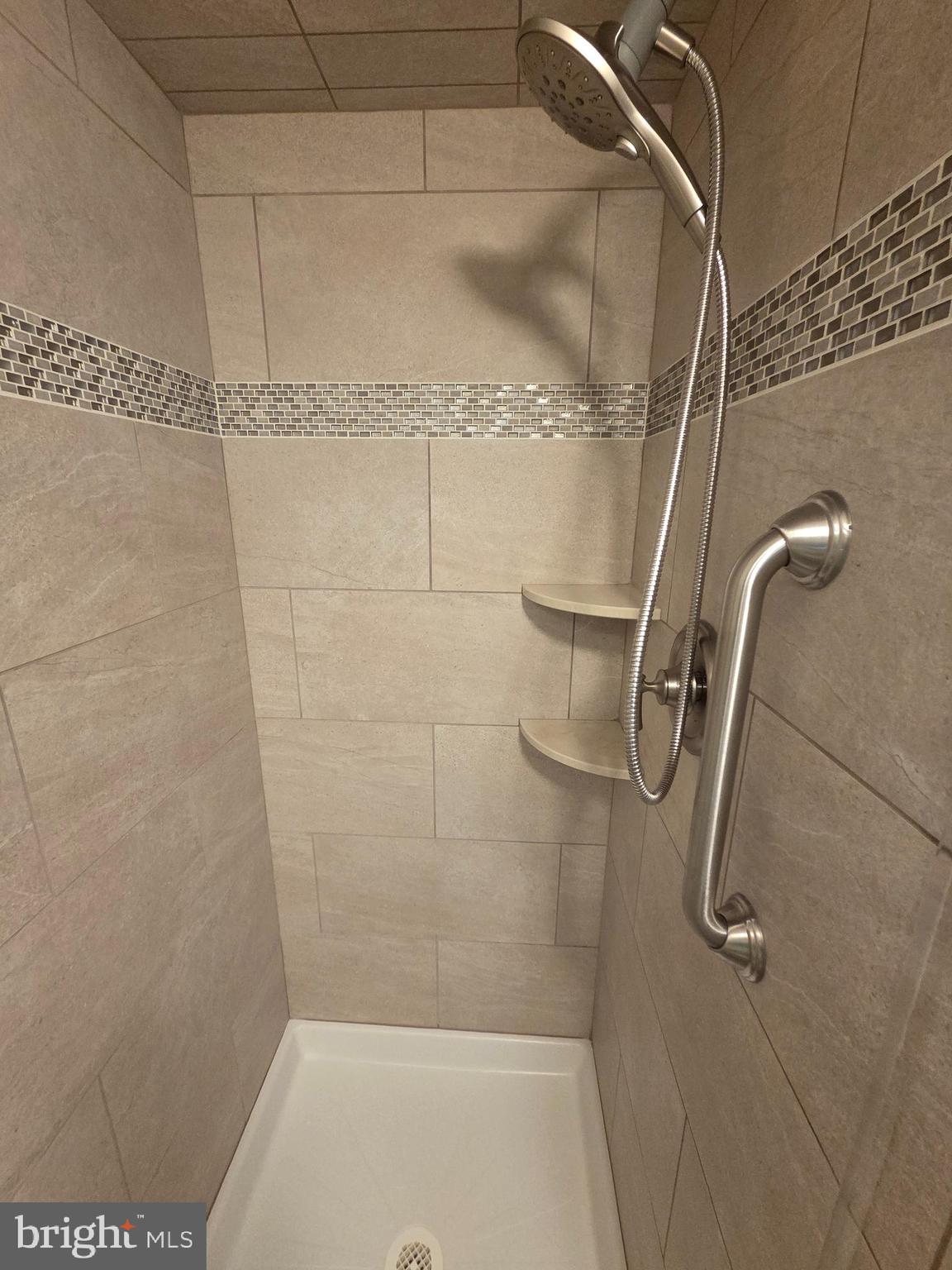 DORAL II - Residential Lease