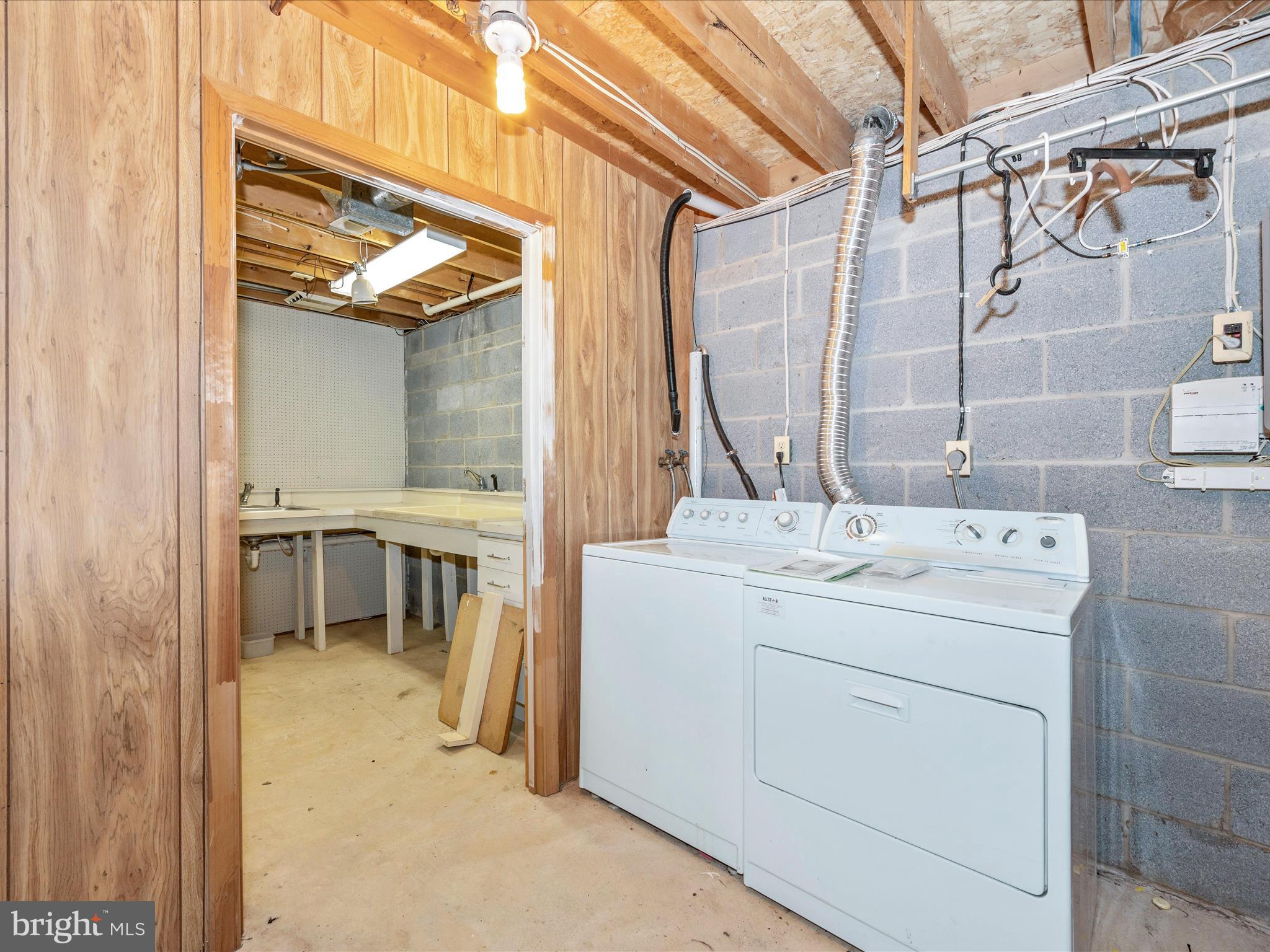 VILLAGE OF HICKORY RIDGE - Residential