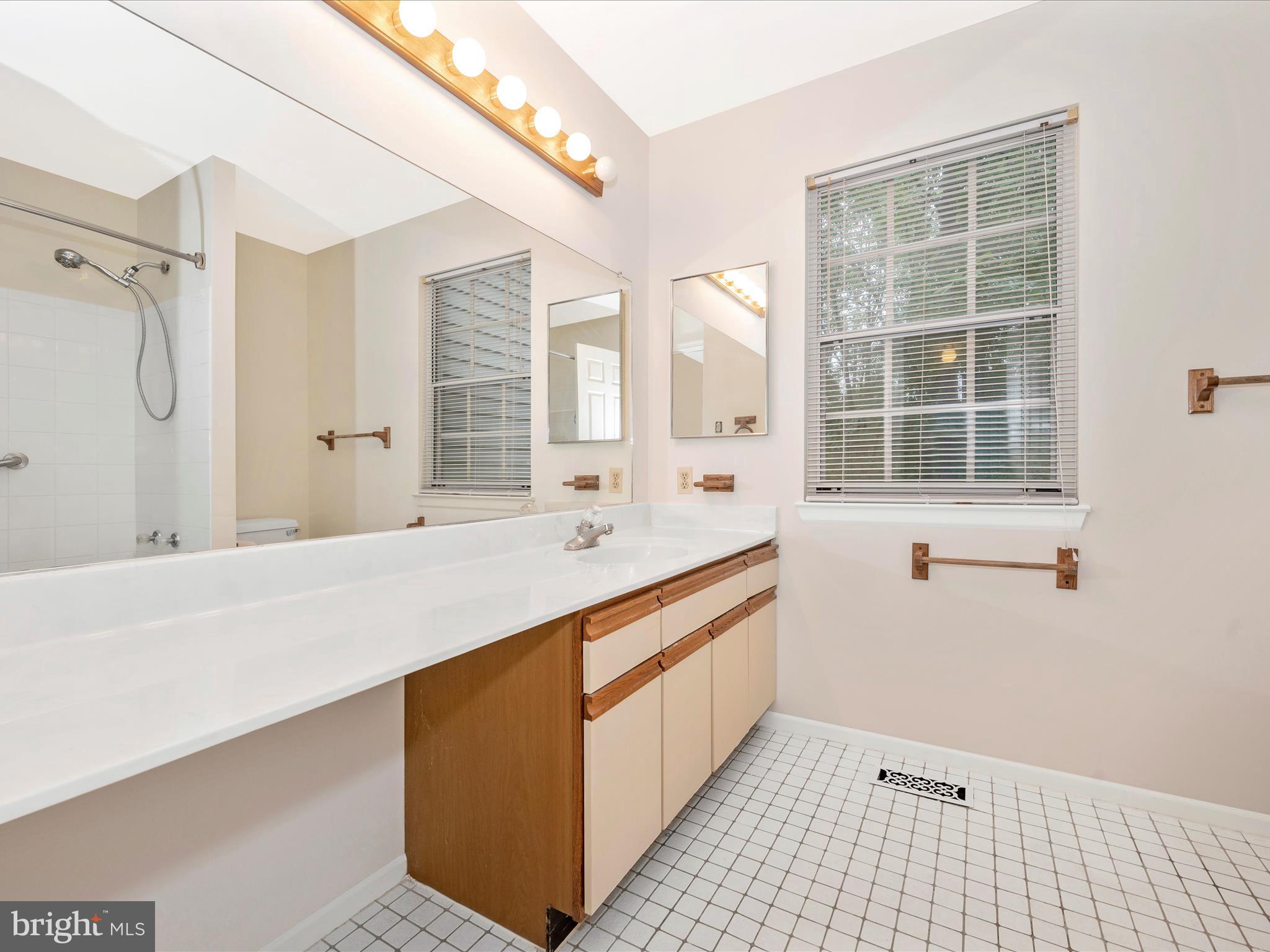 VILLAGE OF HICKORY RIDGE - Residential