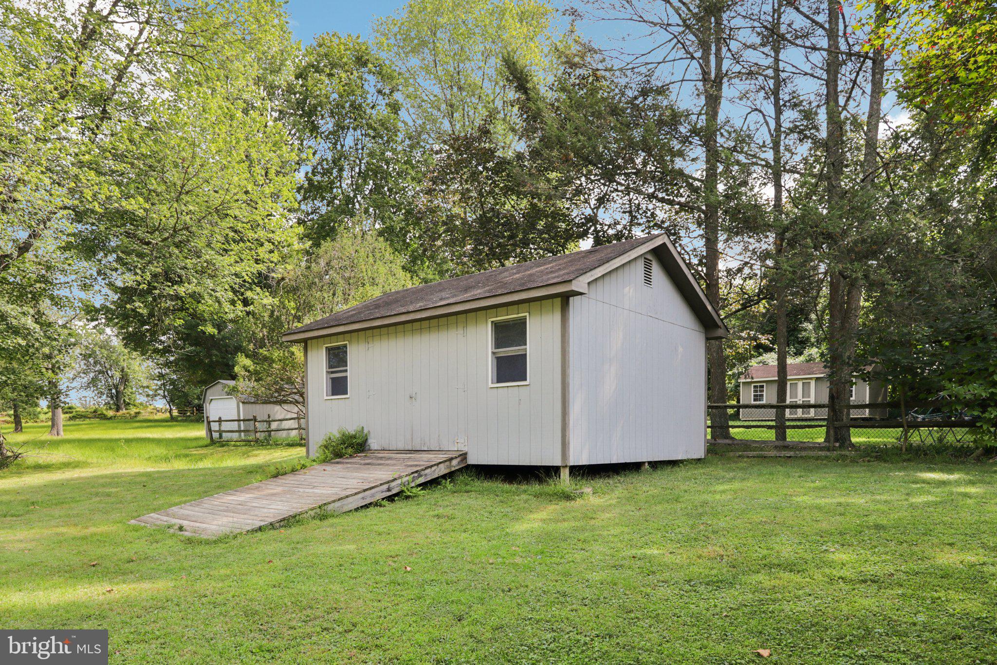 HUNTINGDON VALLEY - Residential