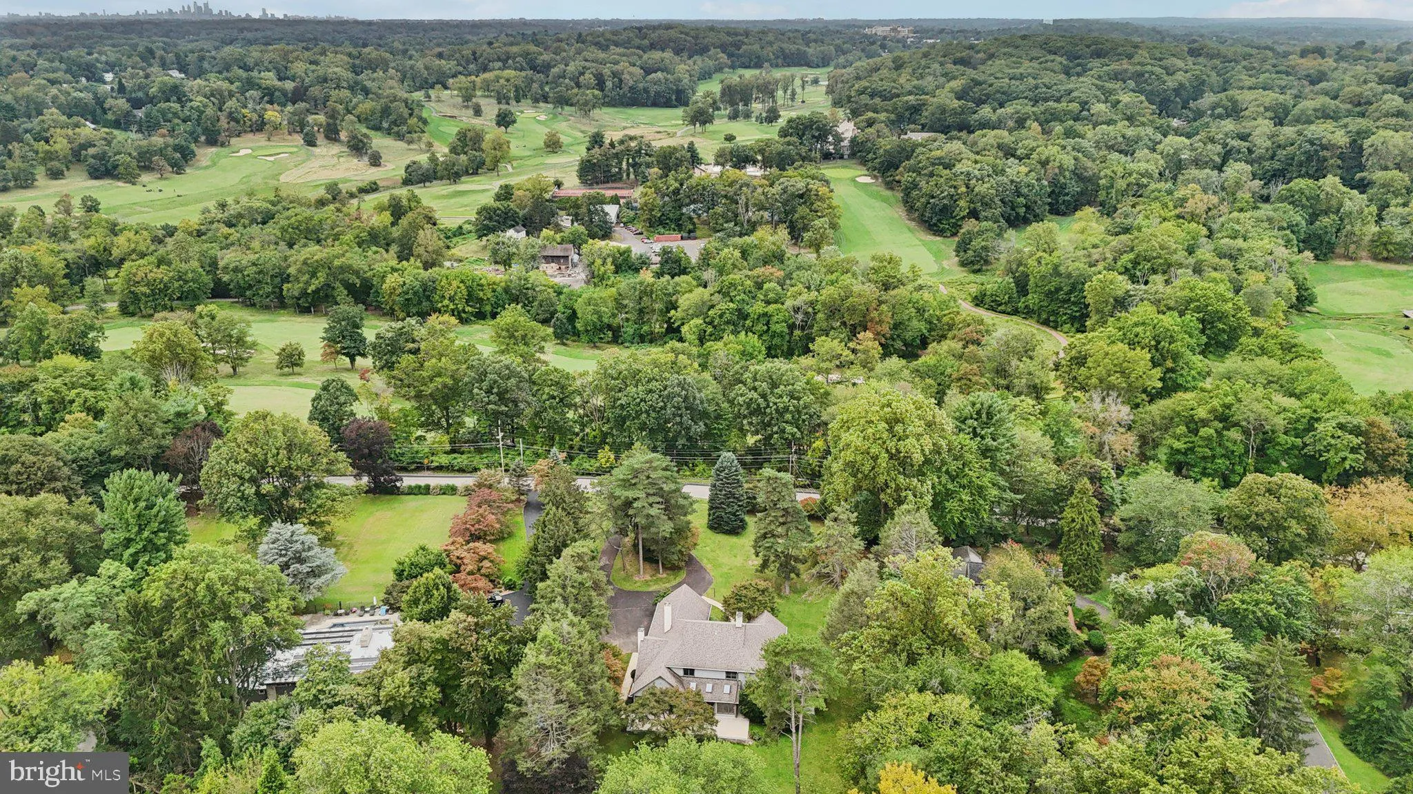 Huntingdon Valley, Pennsylvania 19006, United States, 4 Bedrooms Bedrooms, ,4 BathroomsBathrooms,Residential,Active,211818