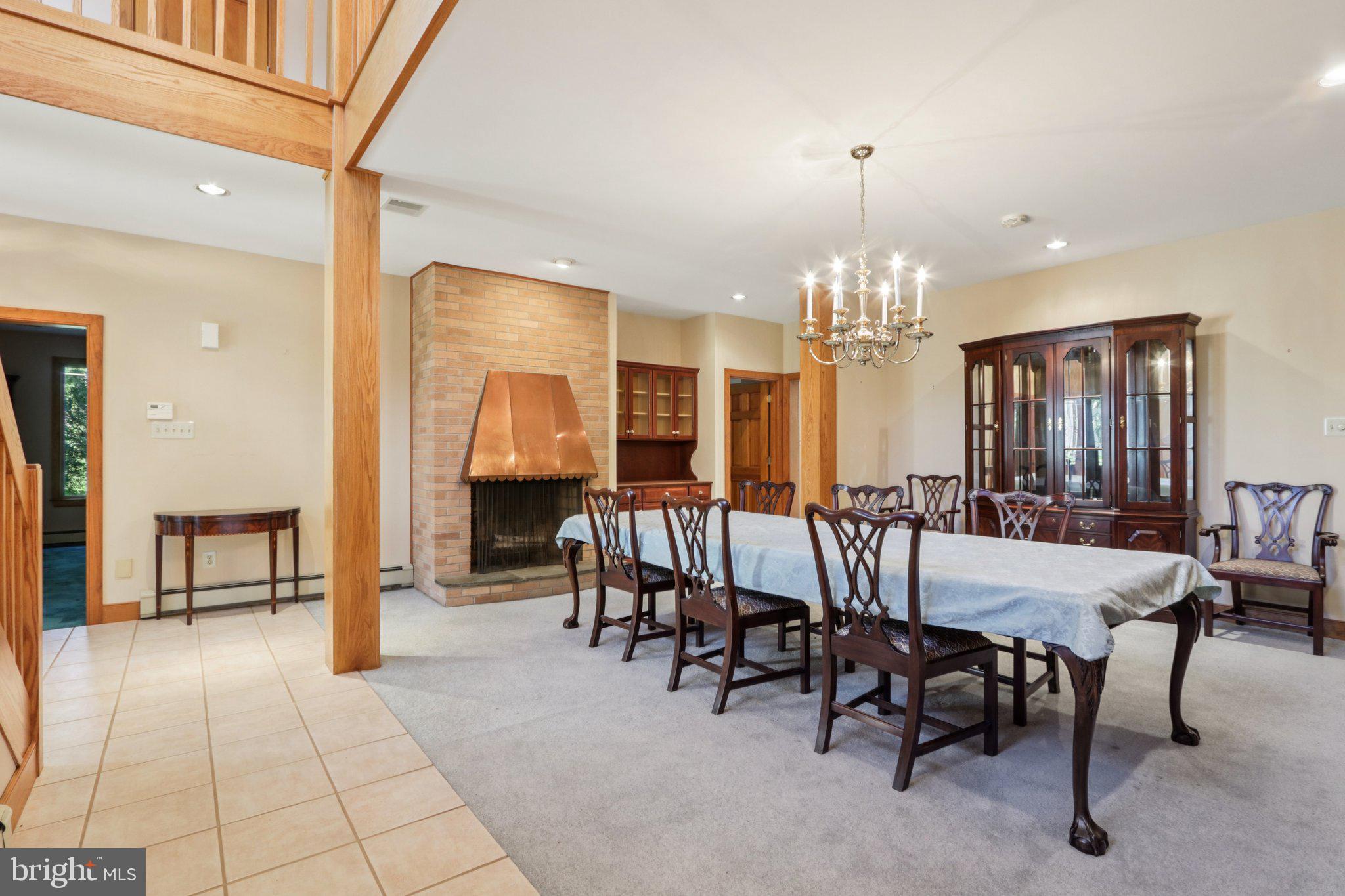 HUNTINGDON VALLEY - Residential