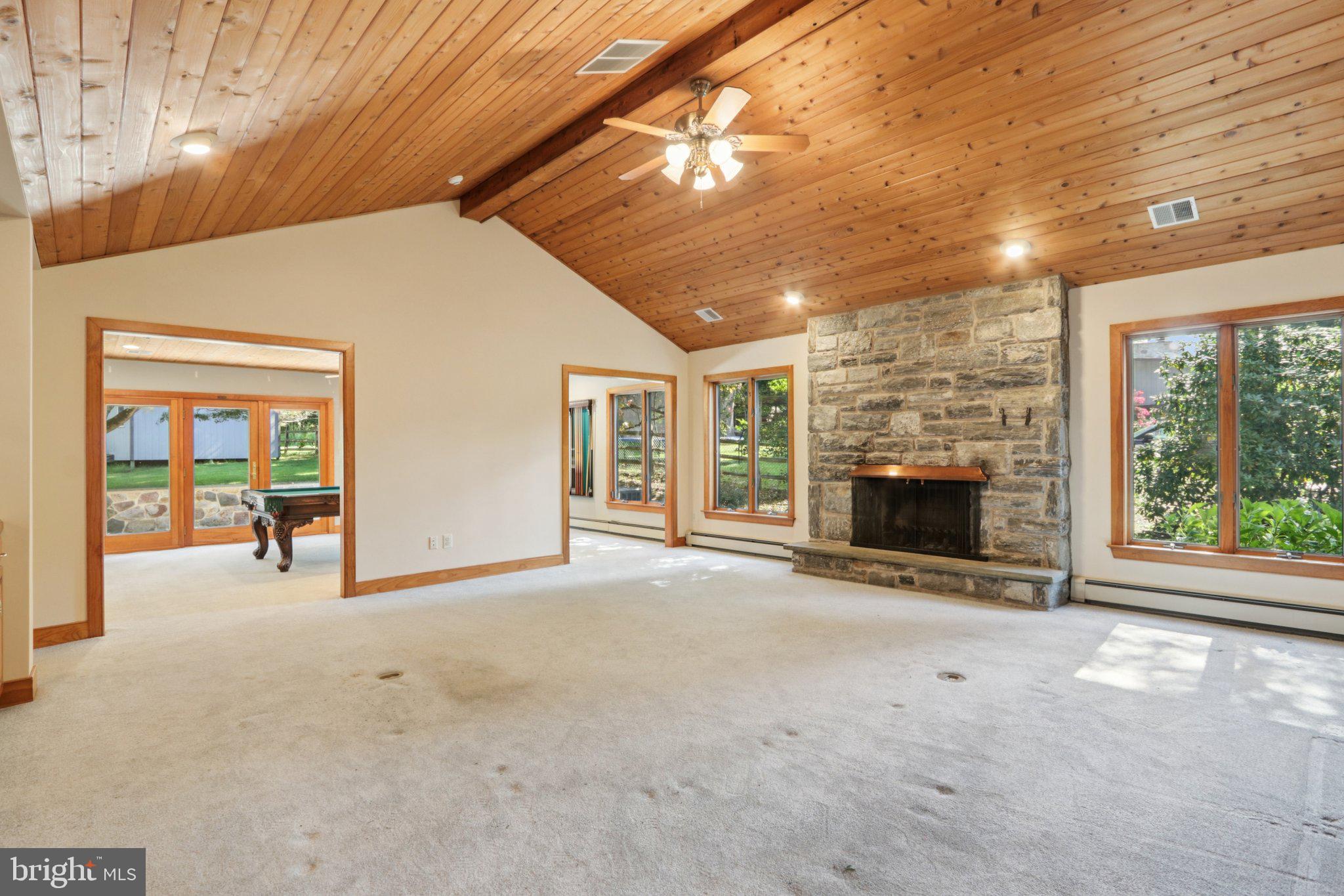 HUNTINGDON VALLEY - Residential