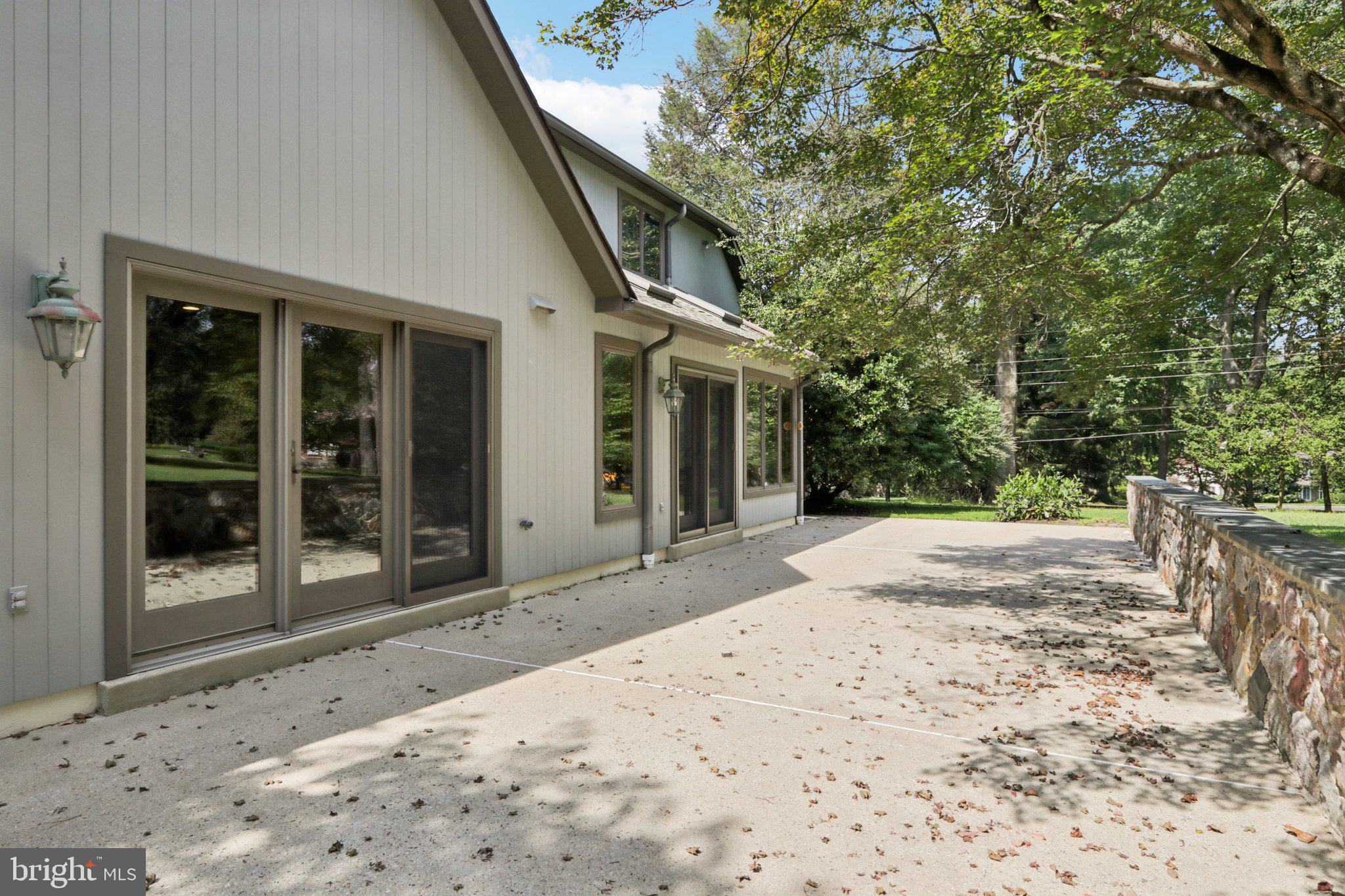 HUNTINGDON VALLEY - Residential