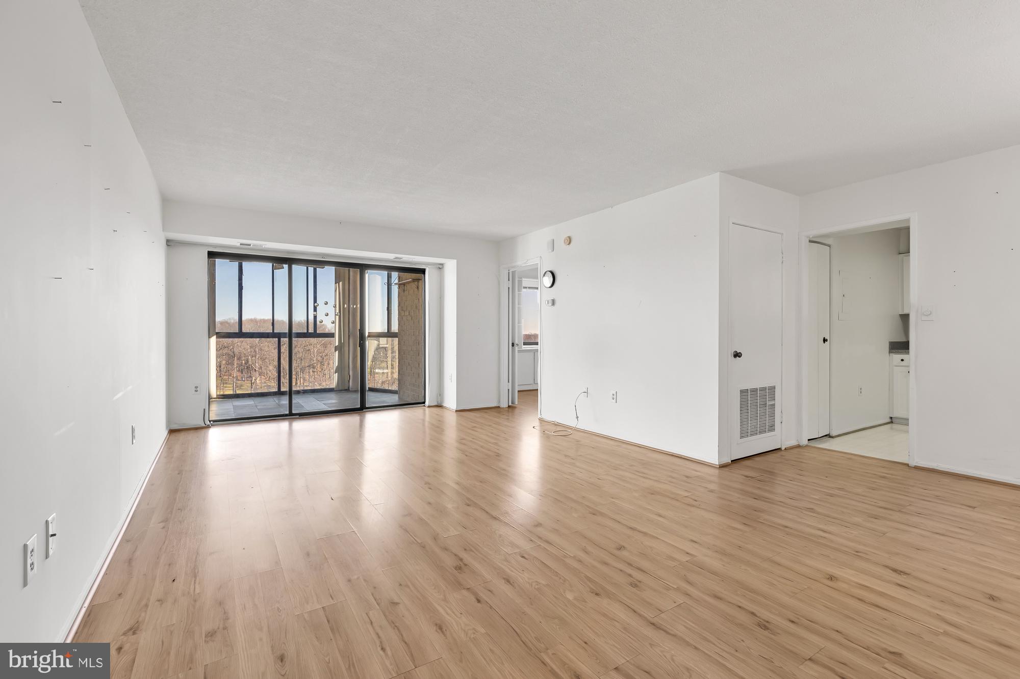 GREENS AT LEISURE WORLD - Residential