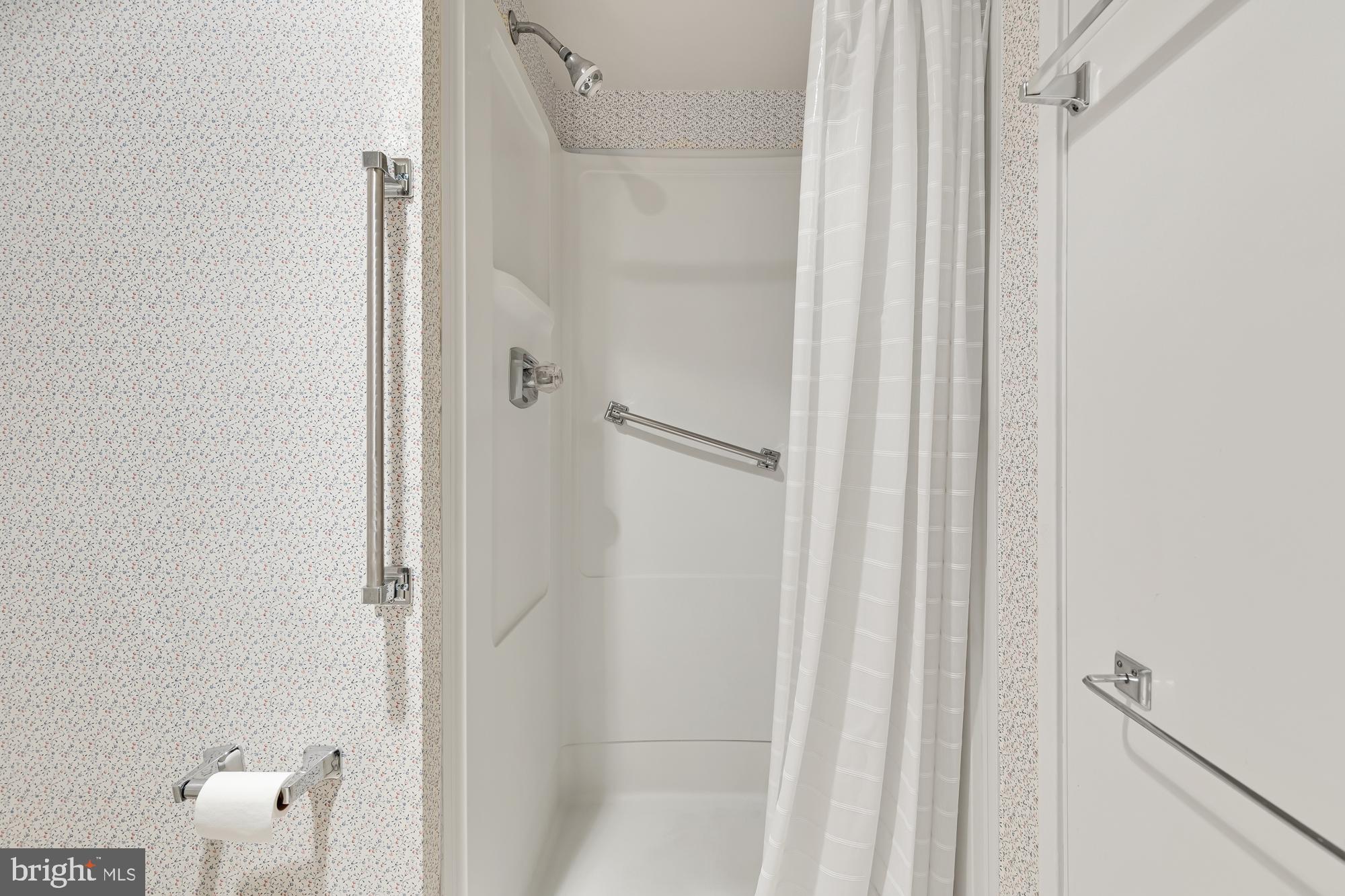 GREENS AT LEISURE WORLD - Residential