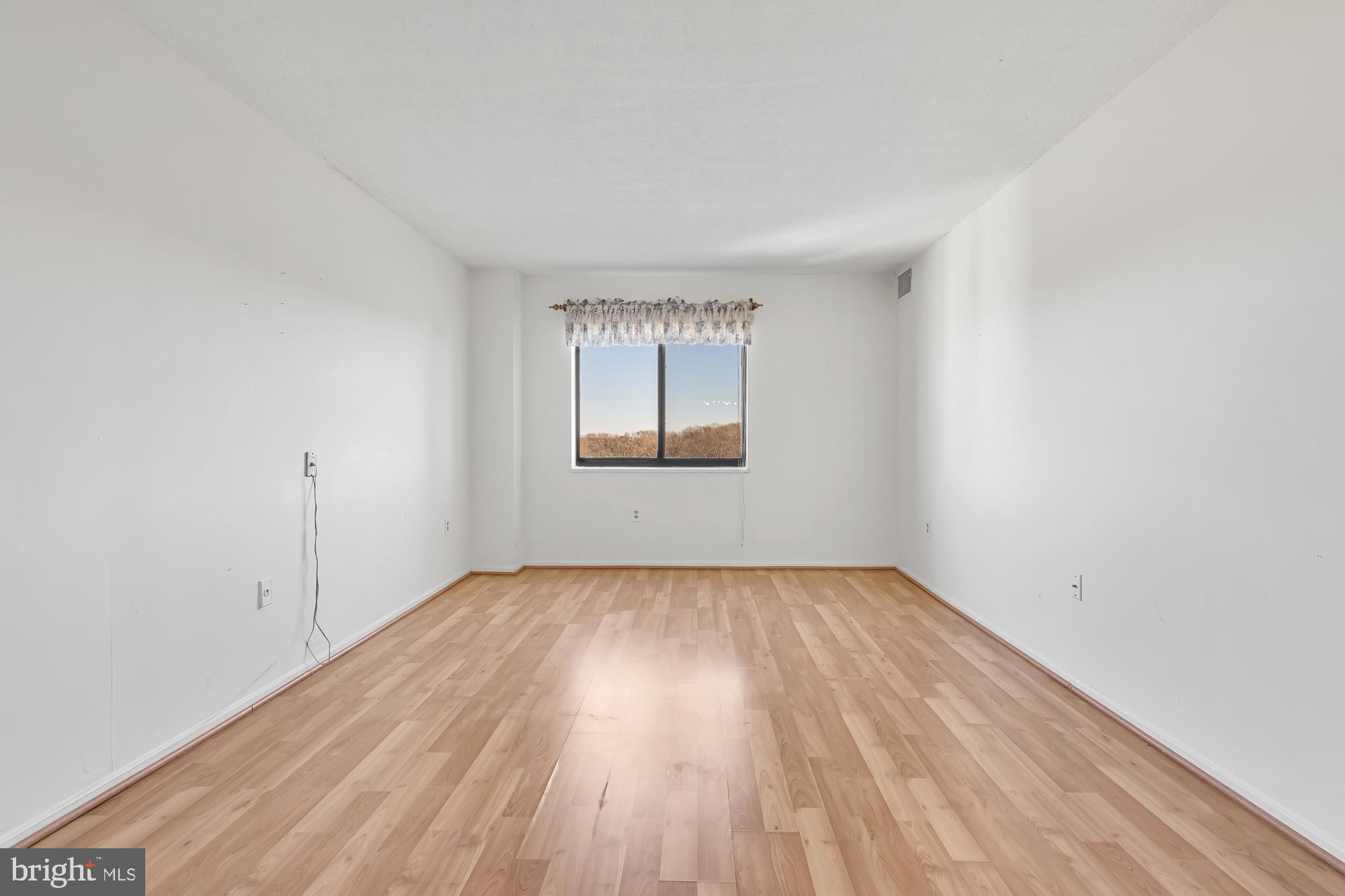 GREENS AT LEISURE WORLD - Residential