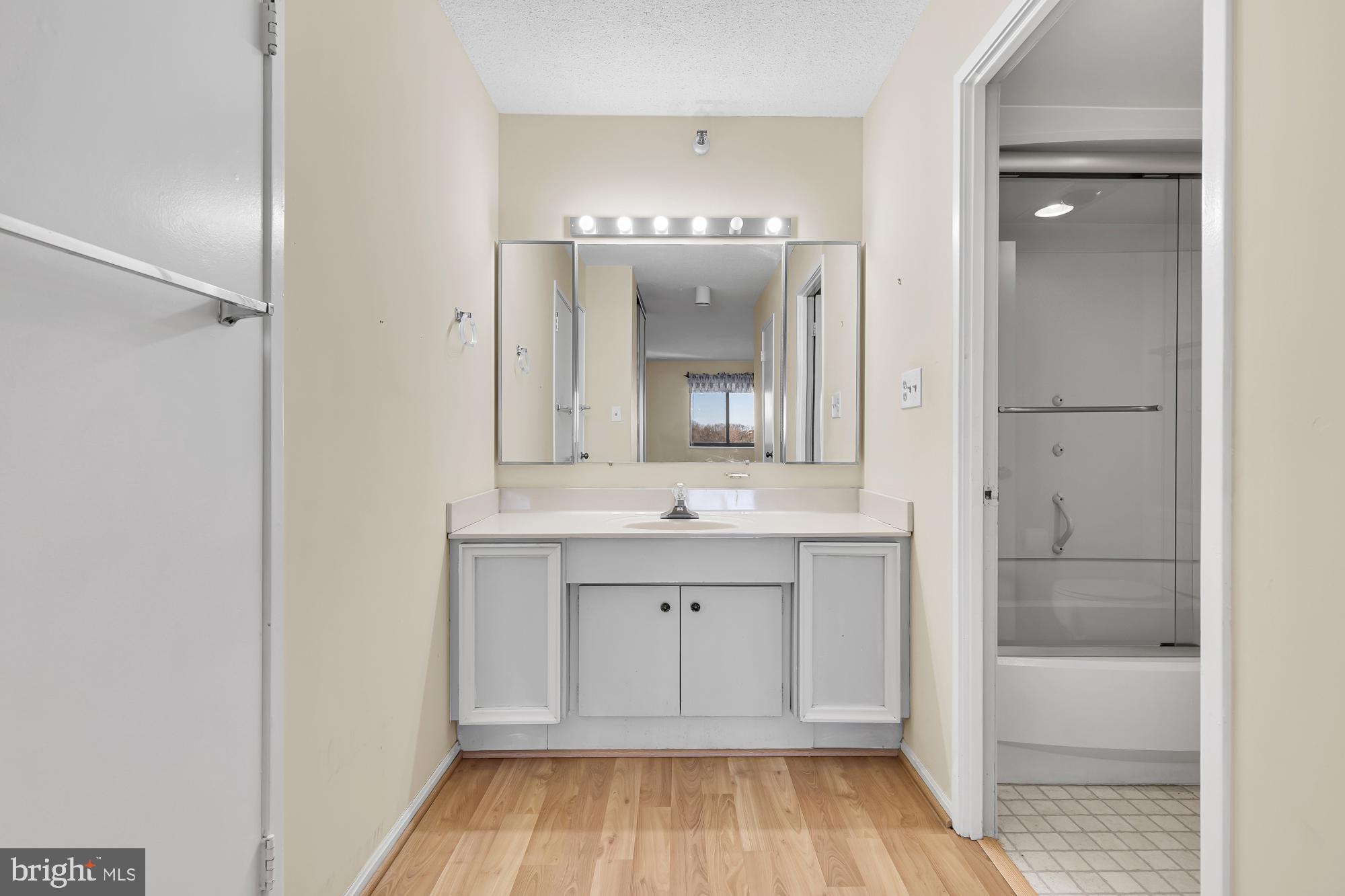 GREENS AT LEISURE WORLD - Residential