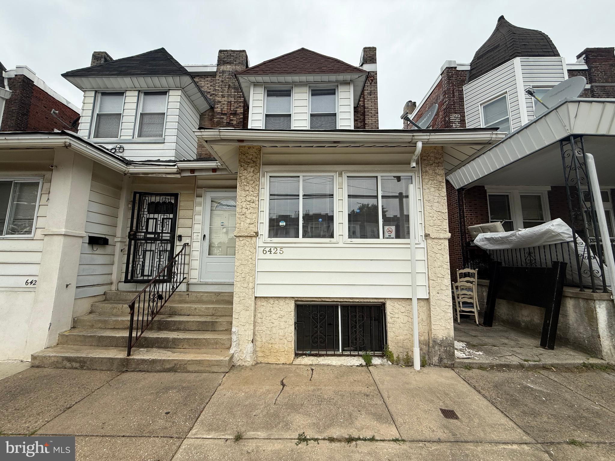 ELMWOOD PARK - Residential Lease