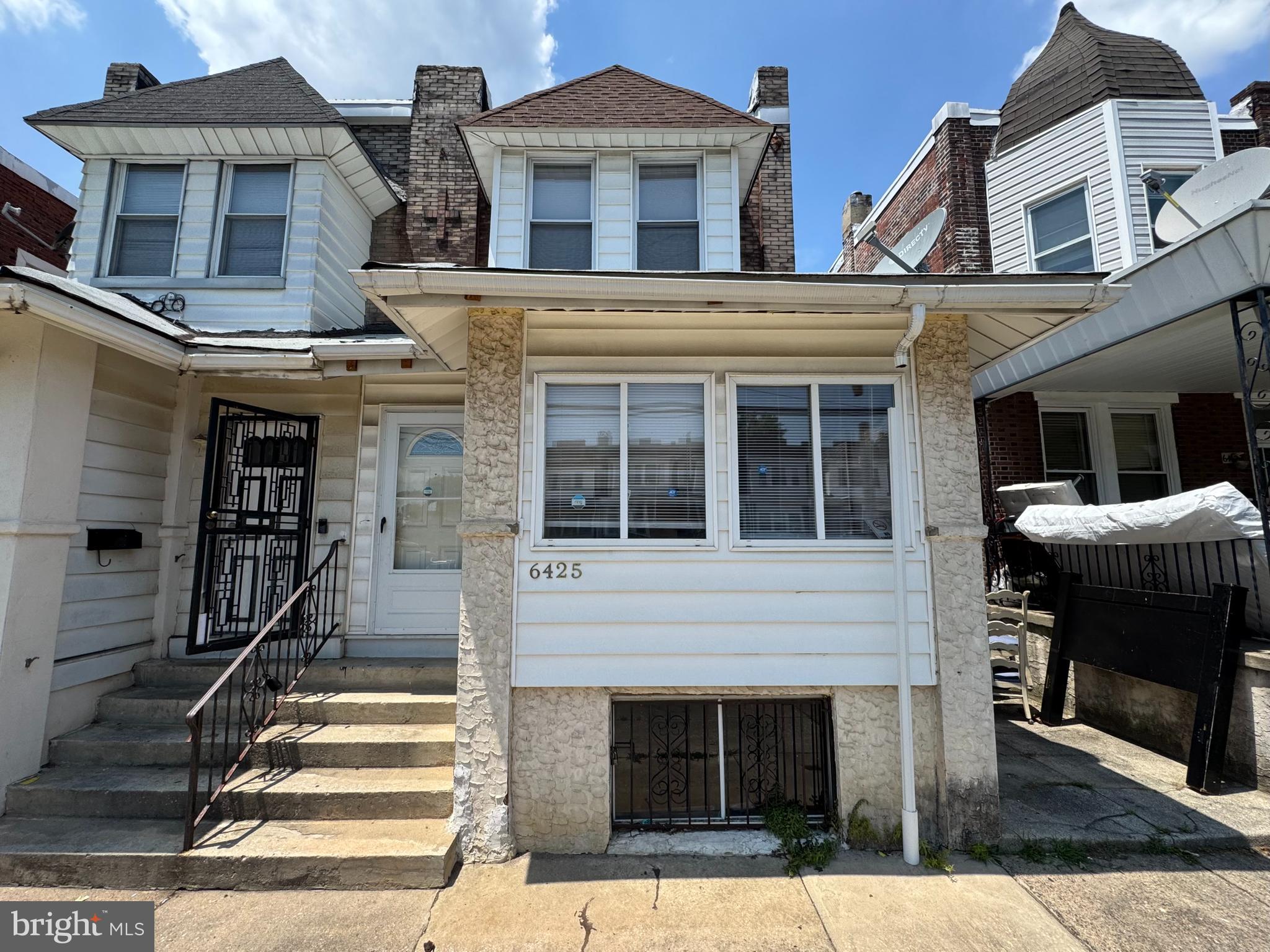 ELMWOOD PARK - Residential Lease