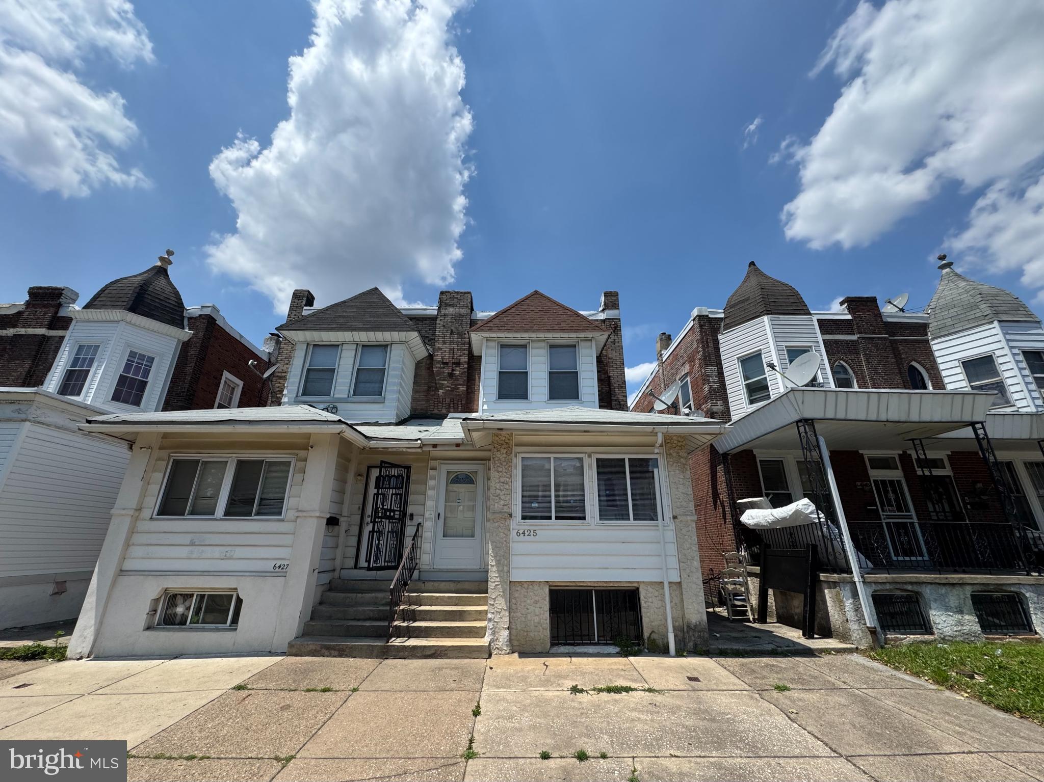 ELMWOOD PARK - Residential Lease
