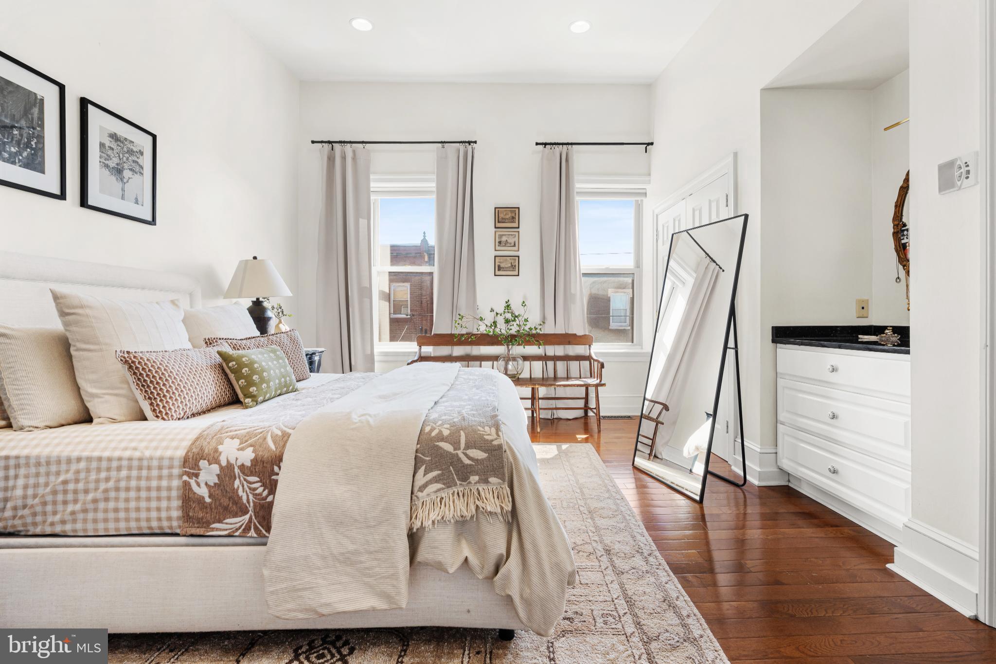 FAIRMOUNT - Residential