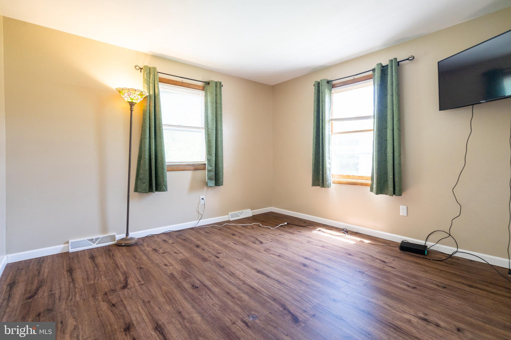 ELDERSBURG - Residential