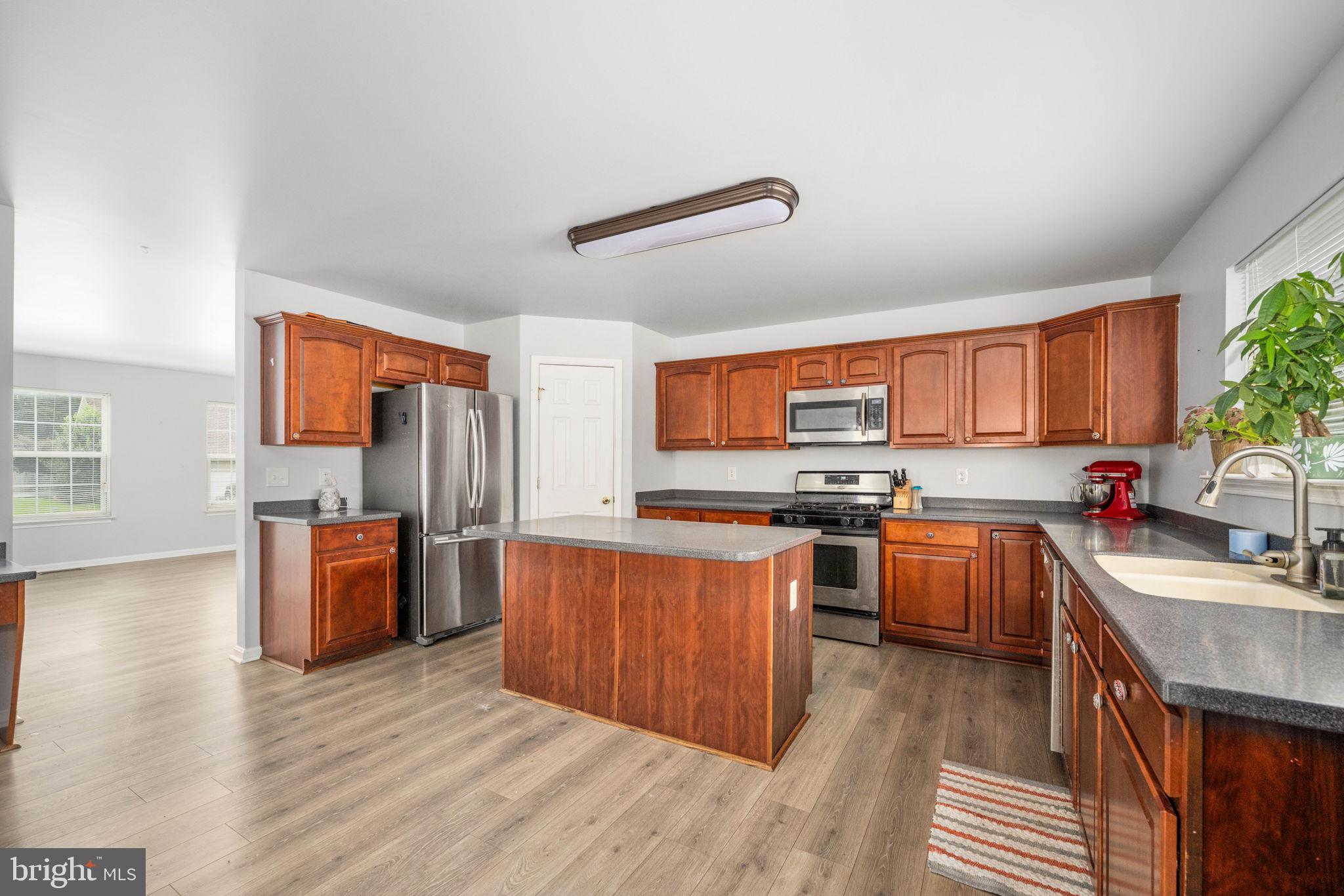 8477 NEWTON LANE