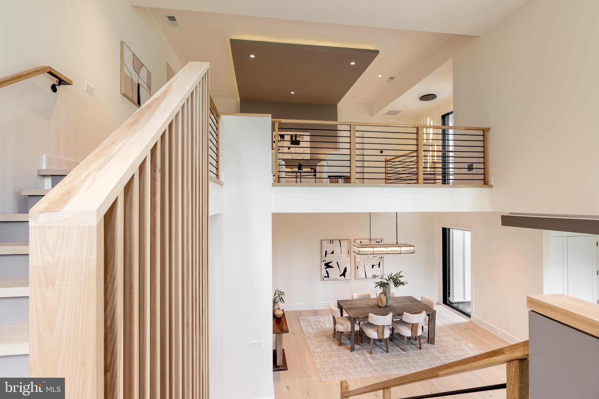 WESTBRIAR COUNTRY CLUB MANOR - Residential