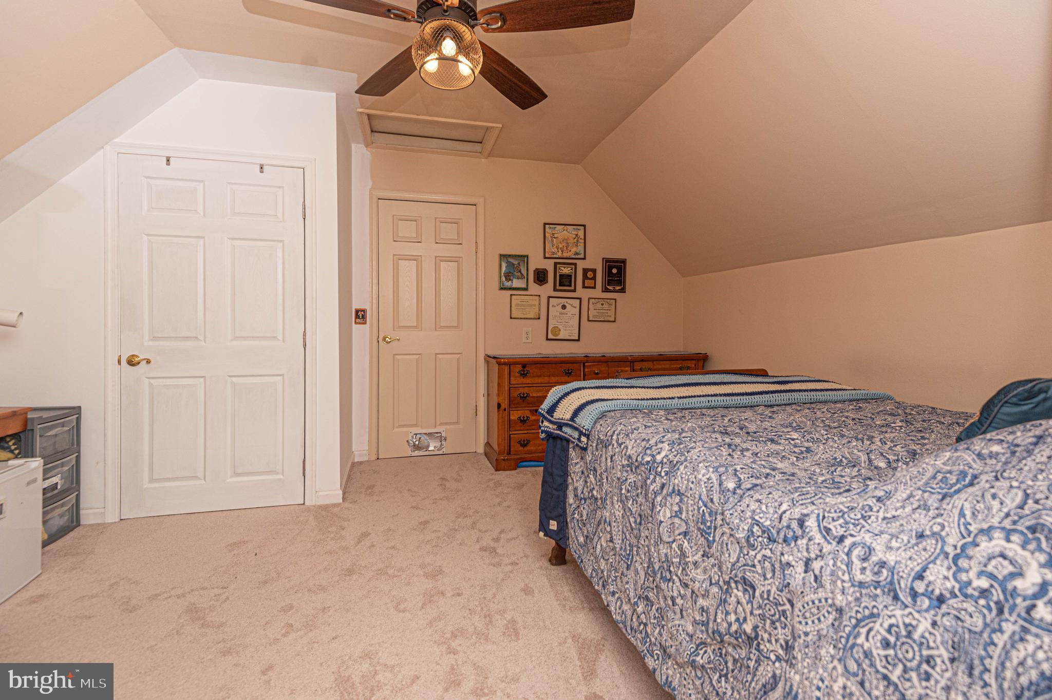 PARKHURST MANOR - Residential