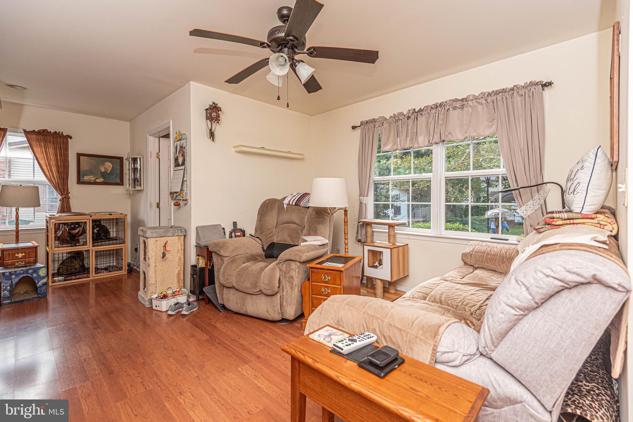 PARKHURST MANOR - Residential