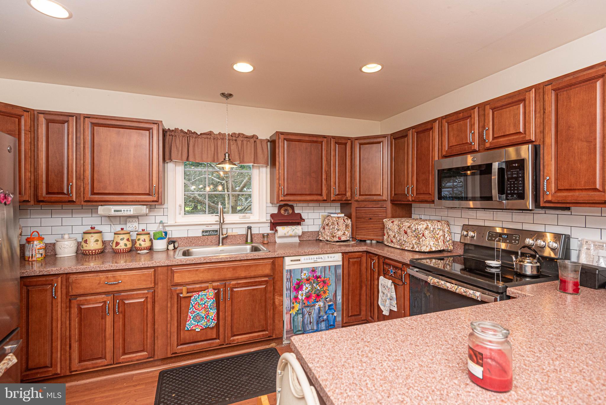 PARKHURST MANOR - Residential