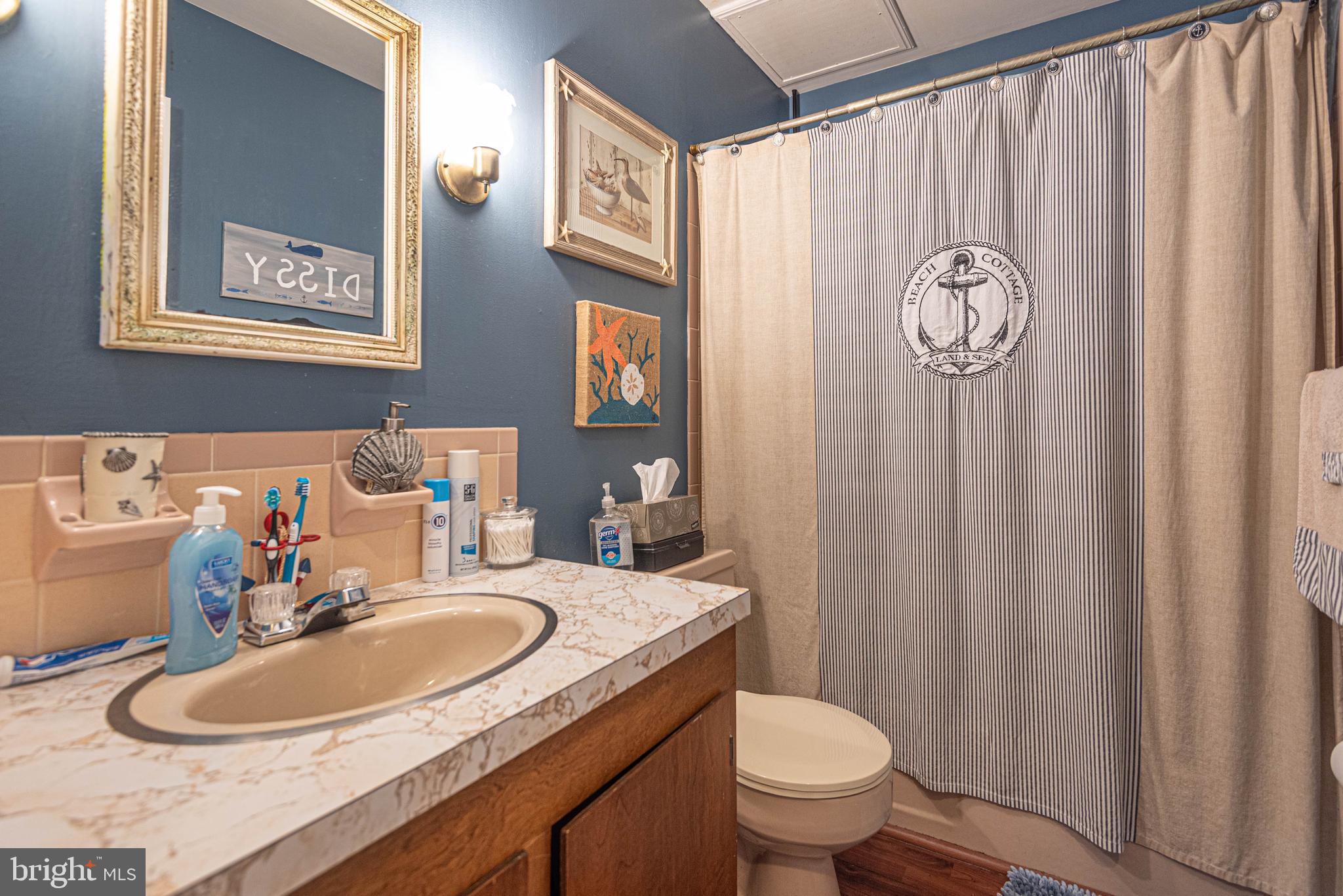 PARKHURST MANOR - Residential