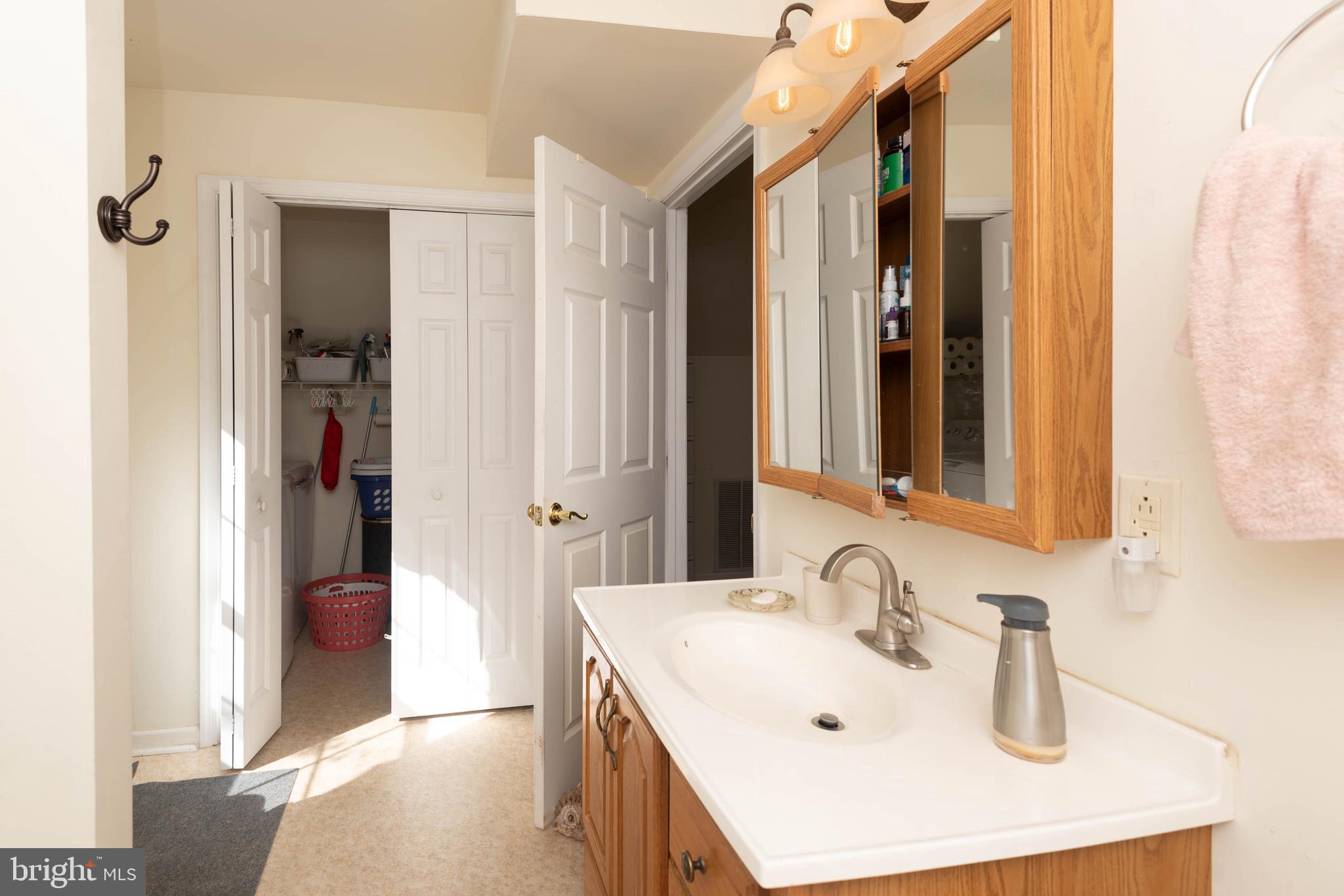 PARKHURST MANOR - Residential