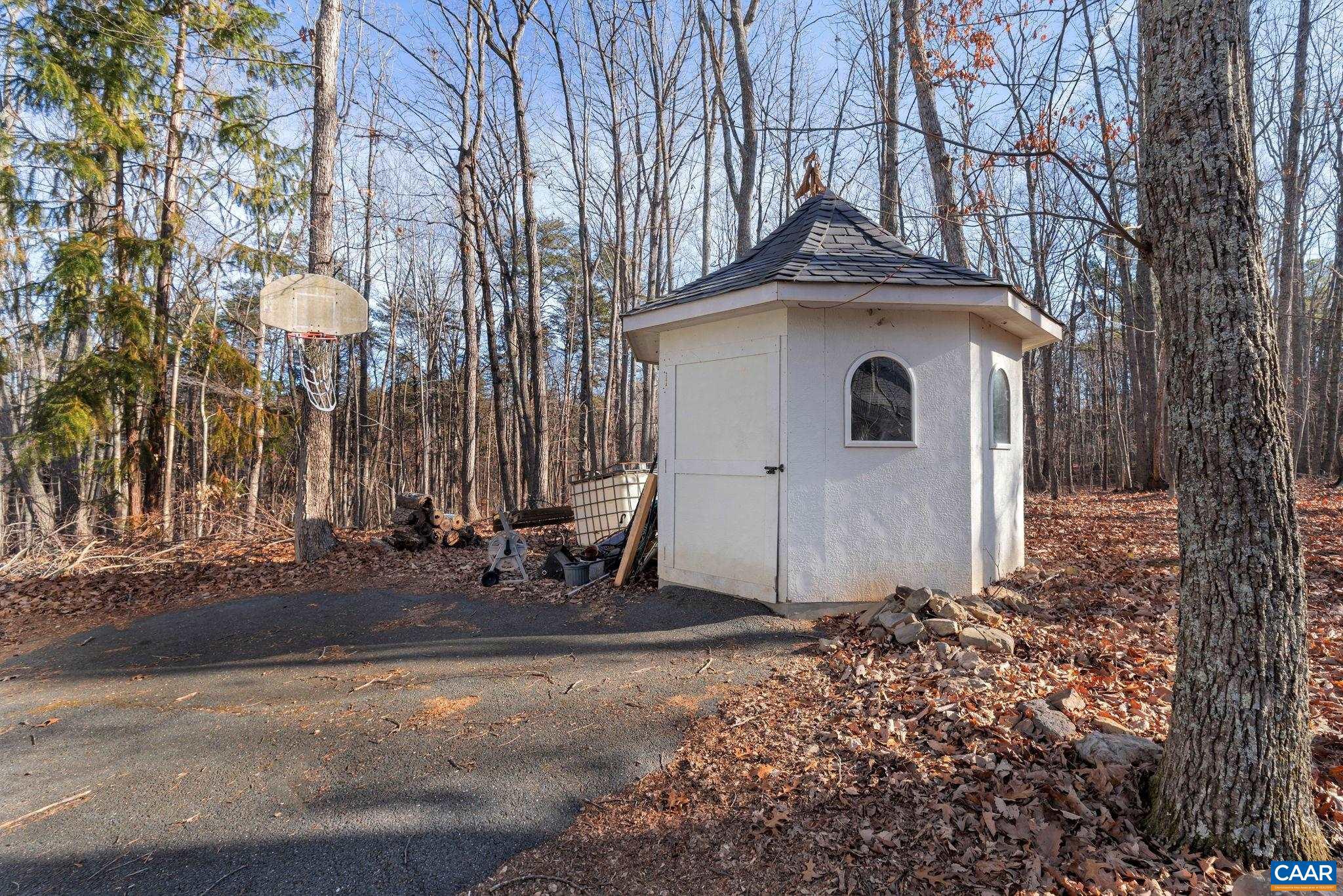 SADDLEWOOD FARMS - Residential