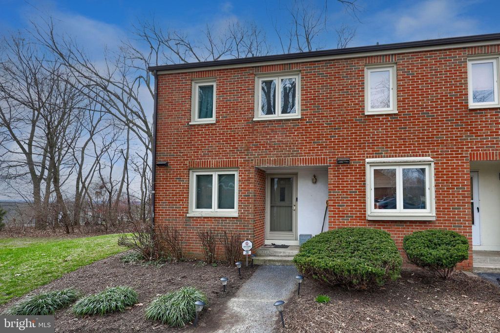 Photo of 26 Beechtree Lane, MOUNTVILLE, PA 17554 (MLS # PALA2084756)