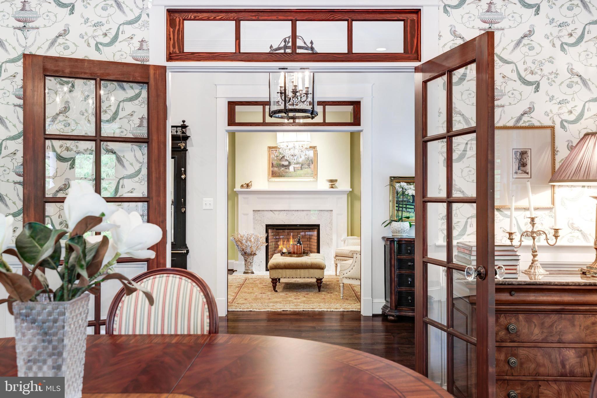 WILLIAMSBURG VILLAGE - Residential