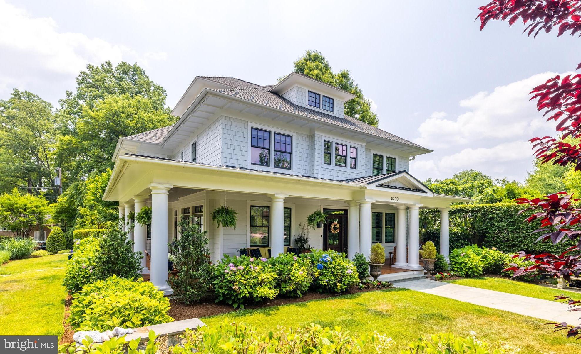 WILLIAMSBURG VILLAGE - Residential