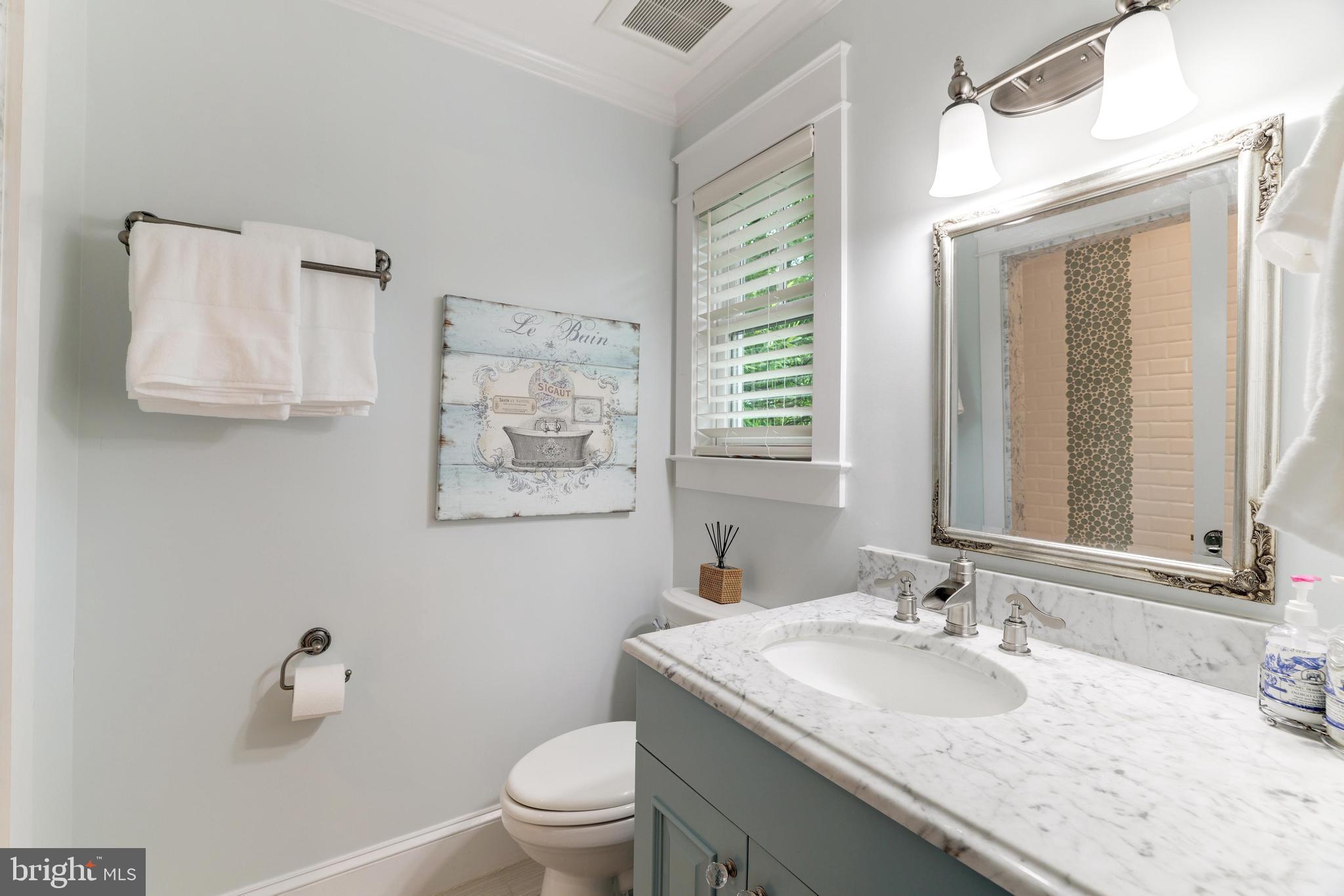 WILLIAMSBURG VILLAGE - Residential