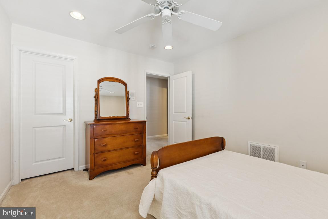 LORTON STATION - Residential