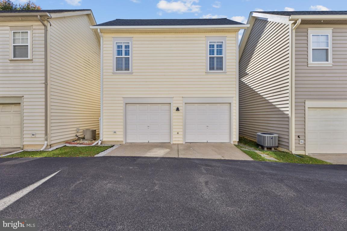 LORTON STATION - Residential