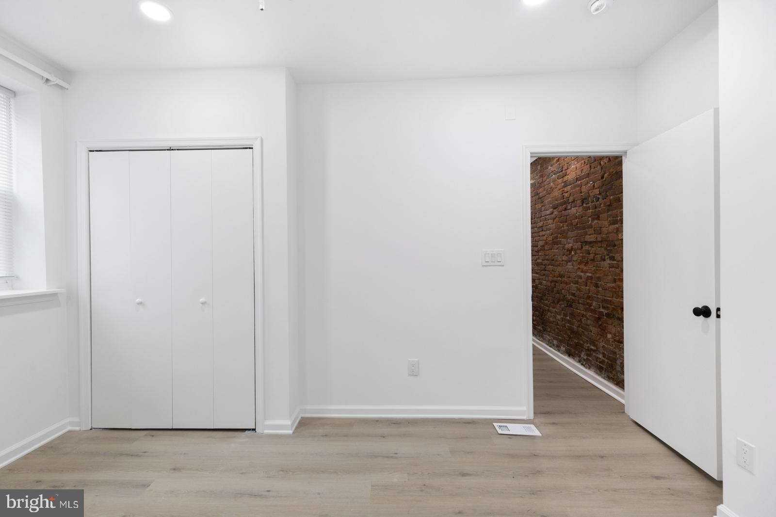 OLDE RICHMOND - Residential Lease