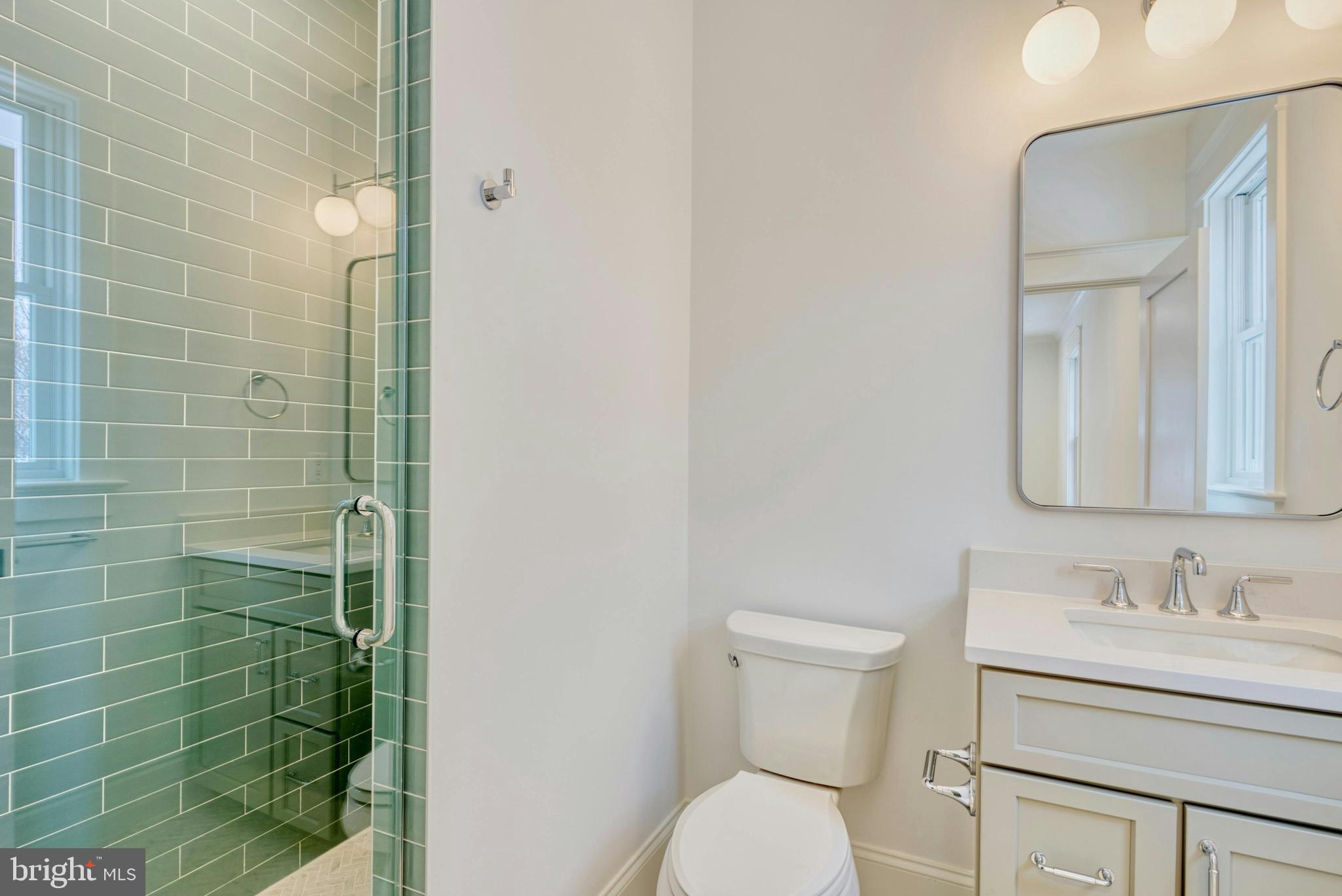 GOLF CLUB MANOR - Residential