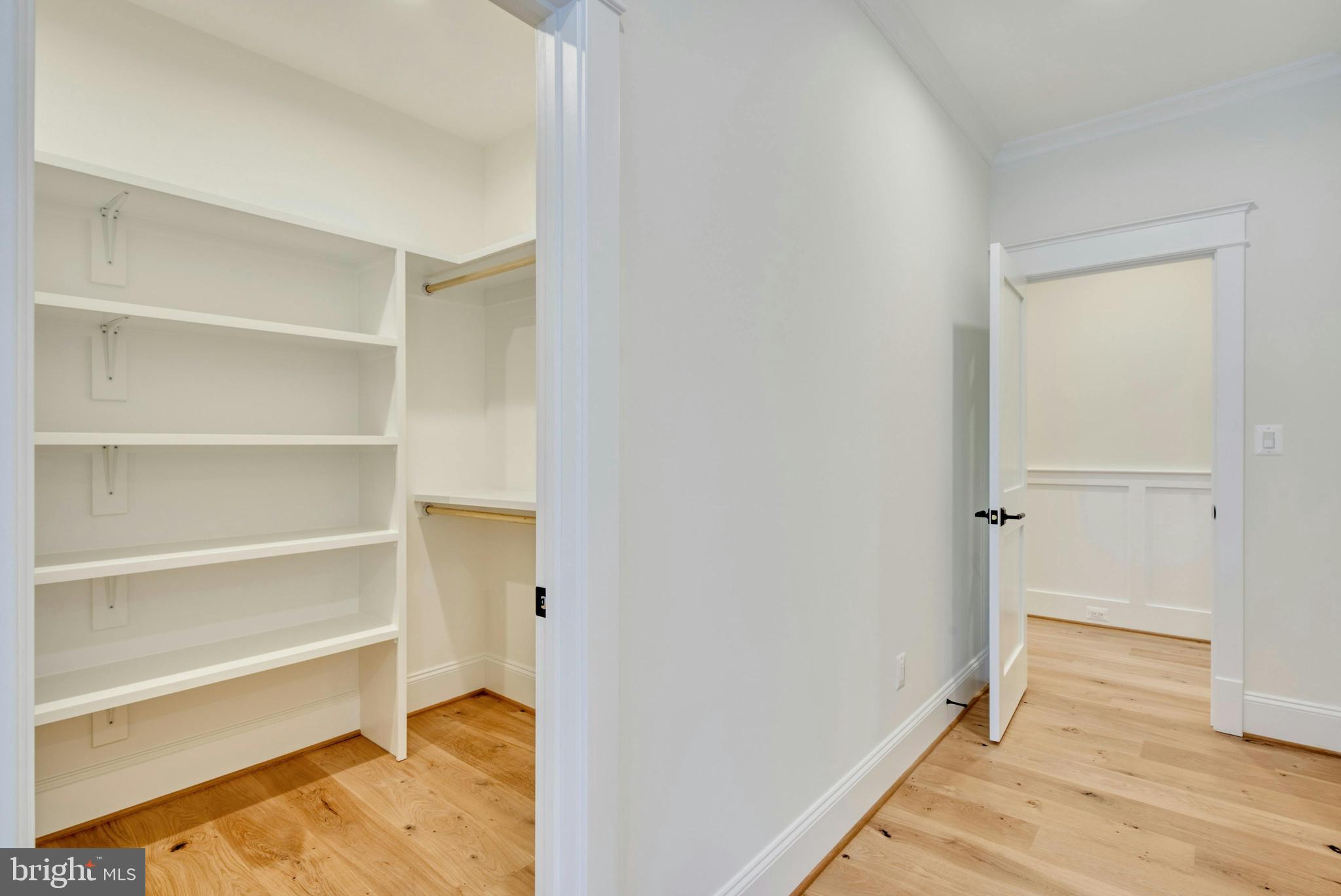 GOLF CLUB MANOR - Residential