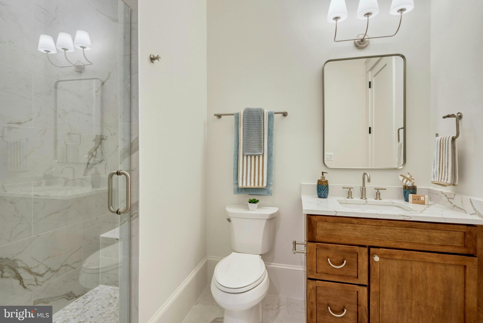 GOLF CLUB MANOR - Residential