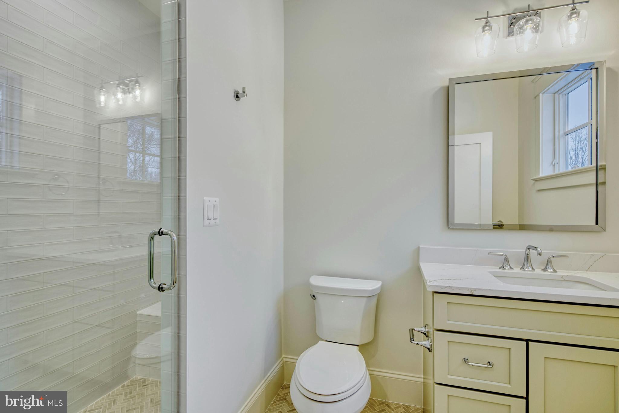 GOLF CLUB MANOR - Residential