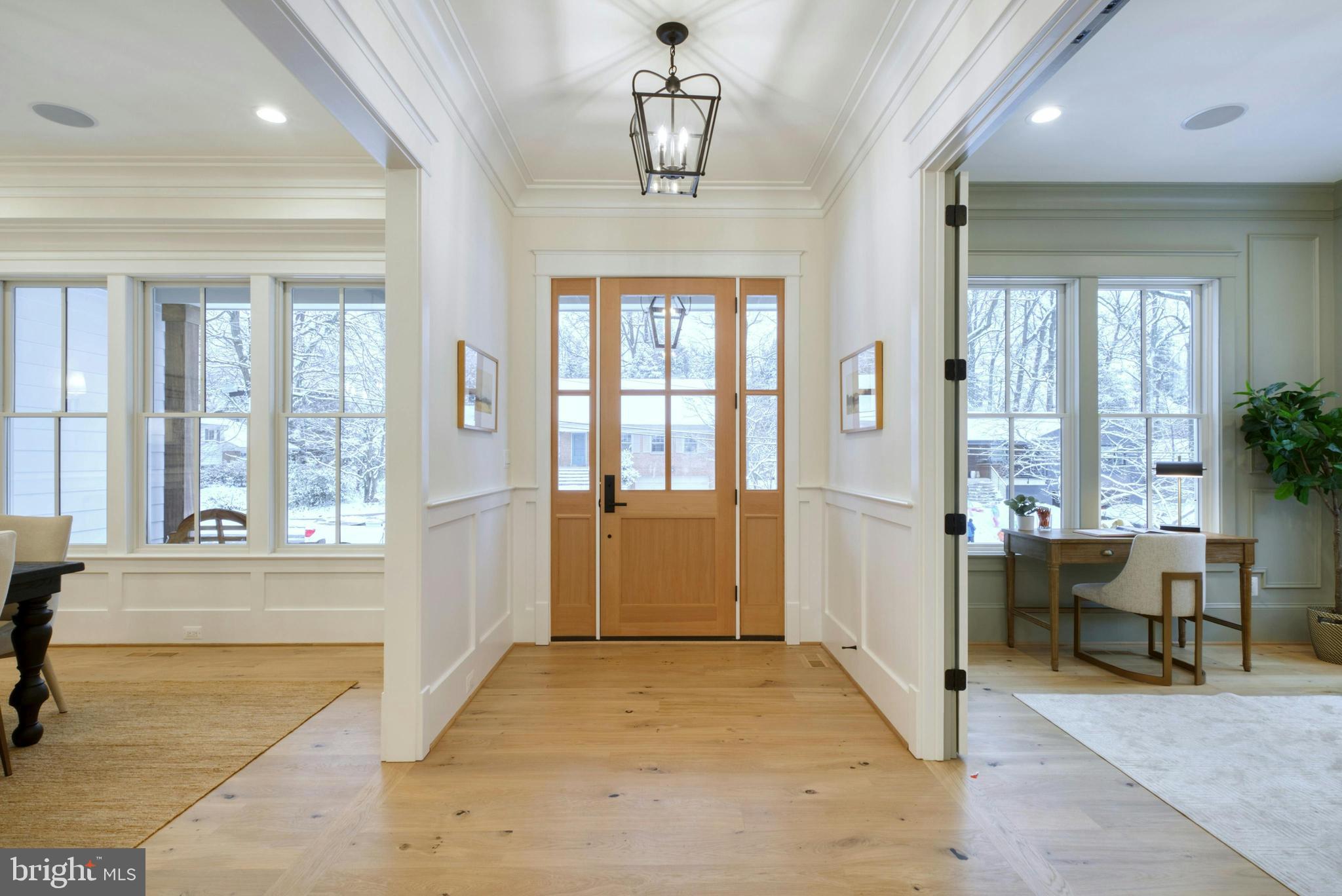 GOLF CLUB MANOR - Residential