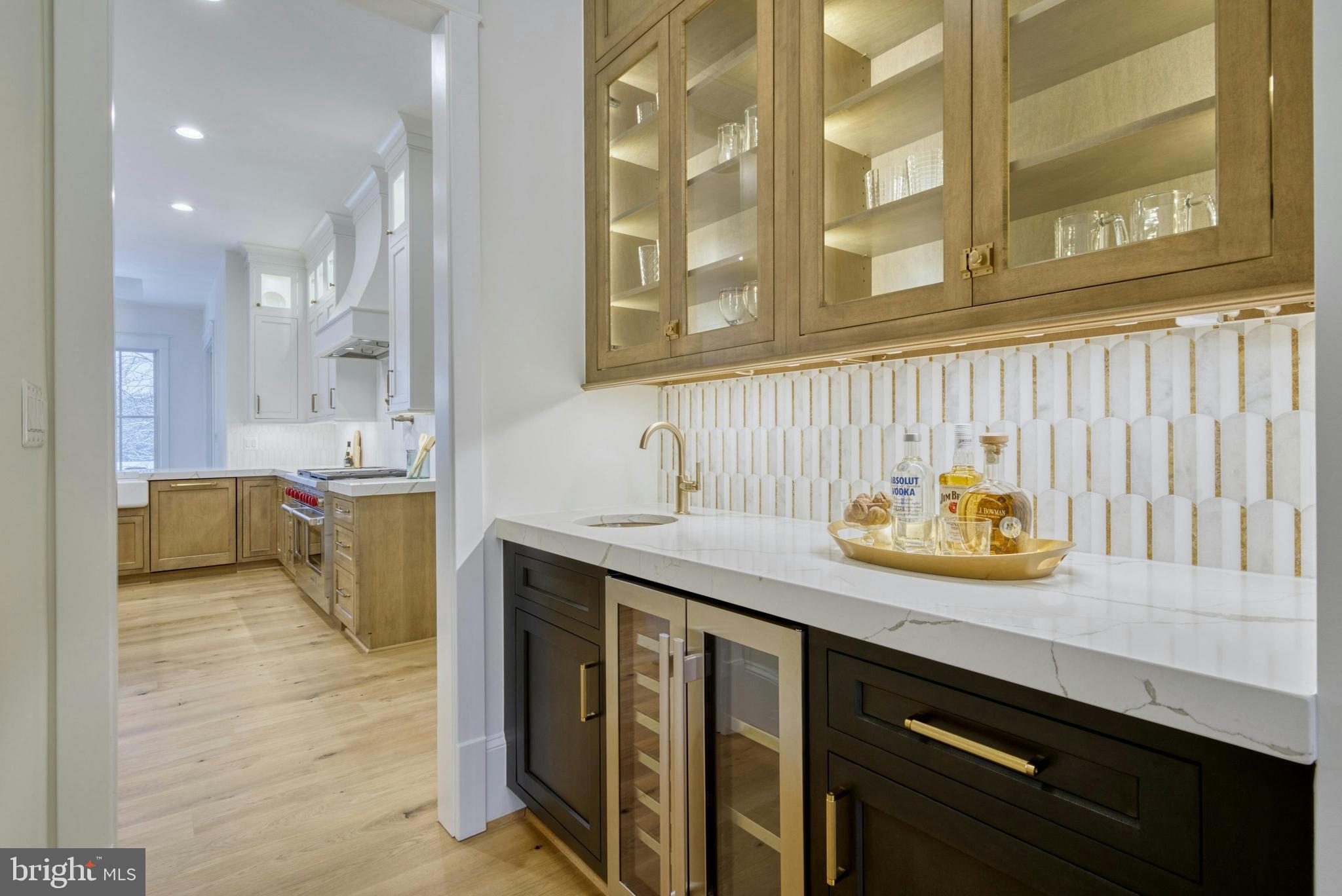 GOLF CLUB MANOR - Residential