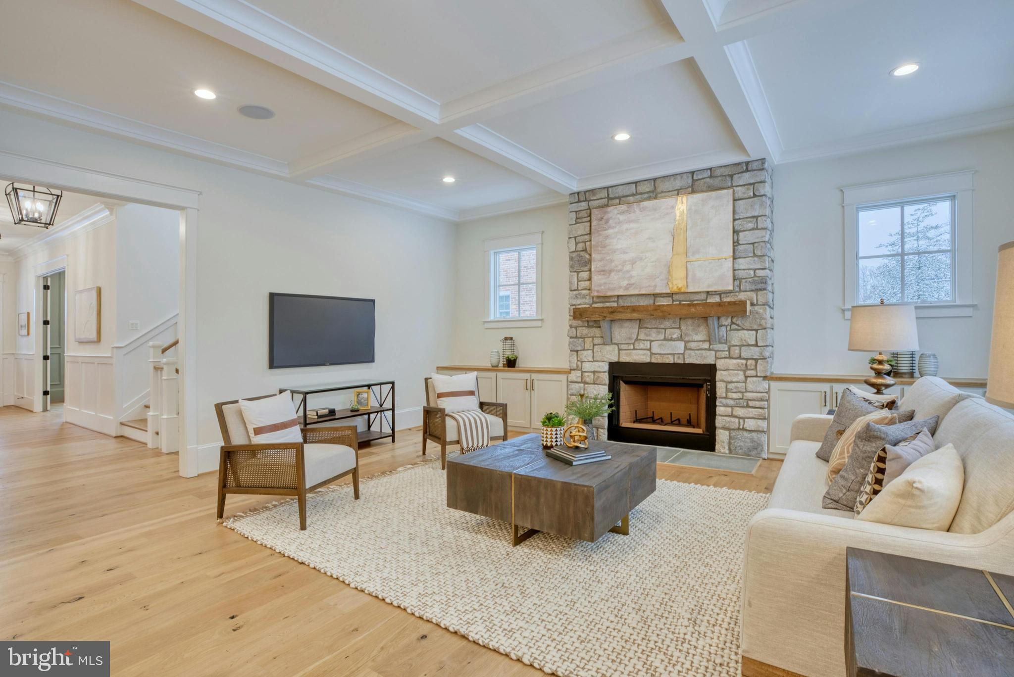 GOLF CLUB MANOR - Residential